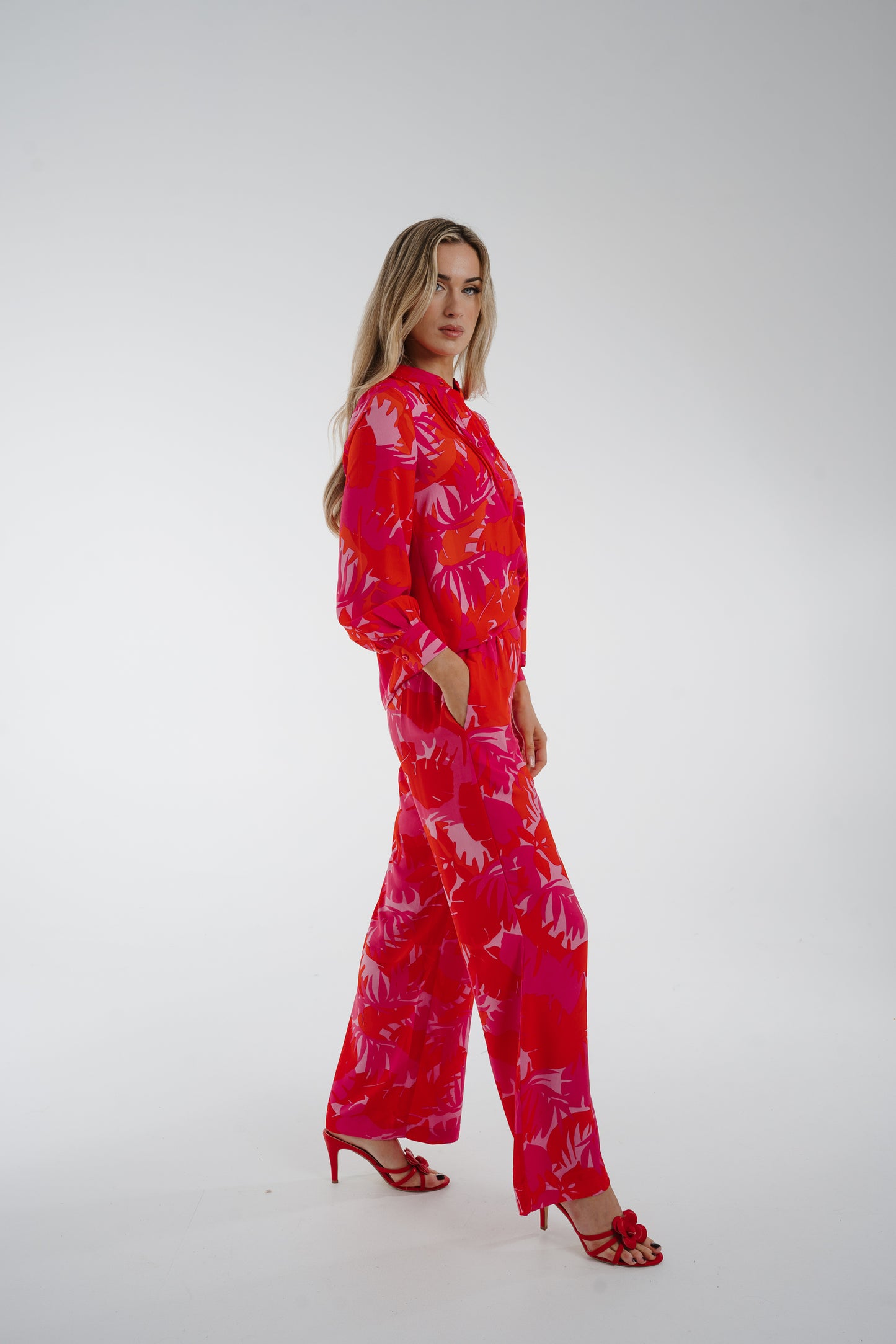 Polly Printed Trousers In Coral Mix