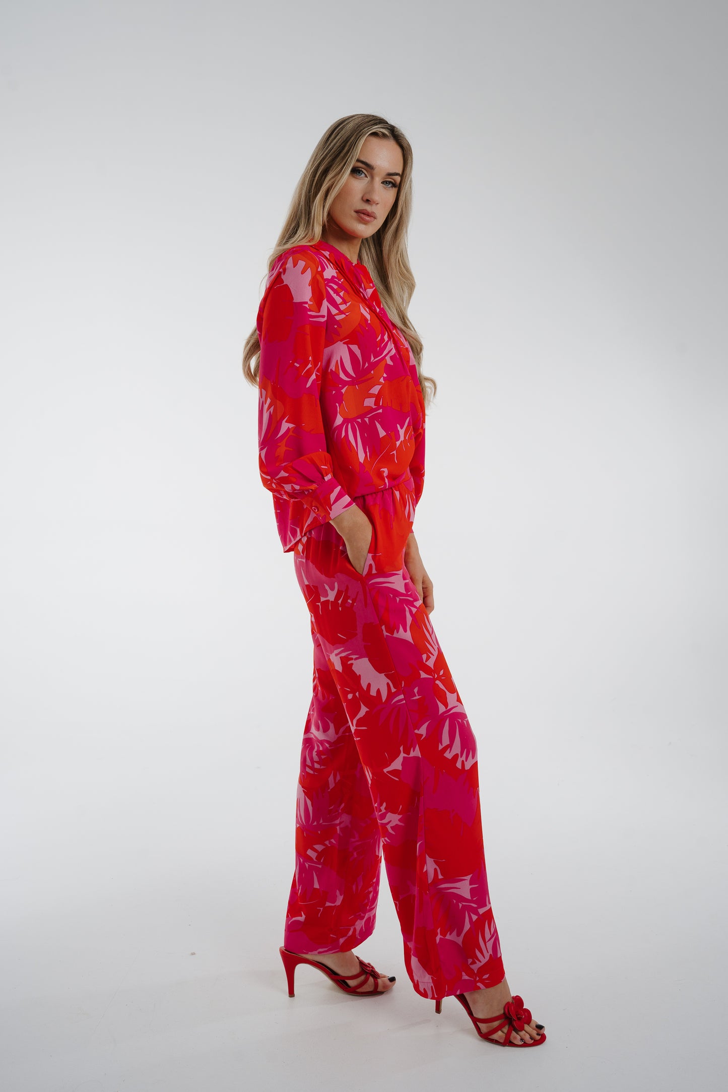 Polly Printed Trousers In Coral Mix
