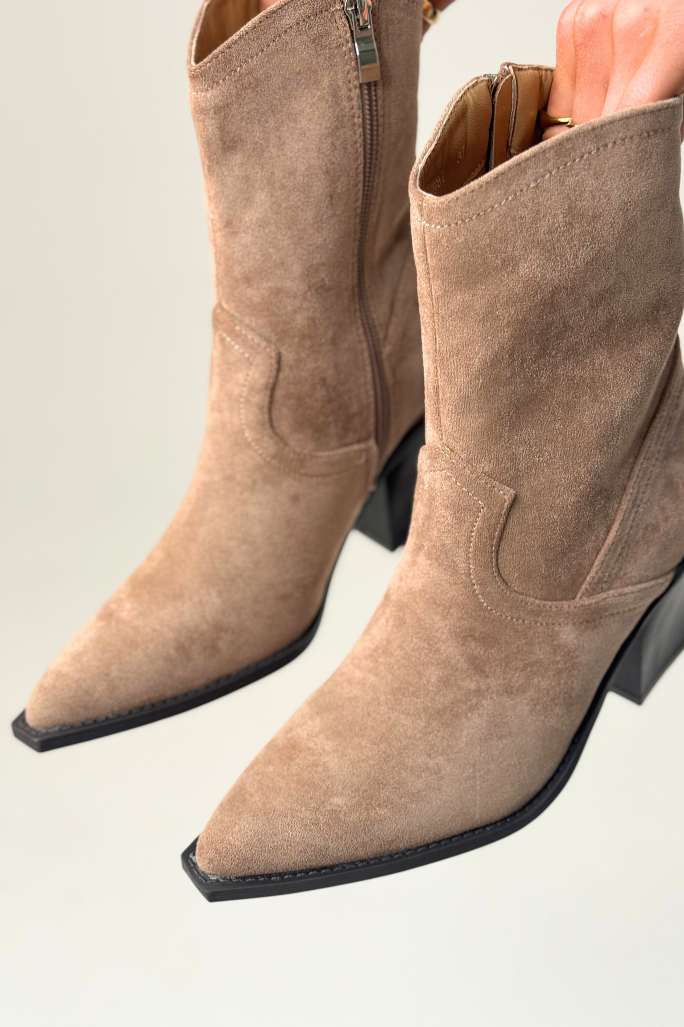 Lauren Ankle Western Boot In Neutral