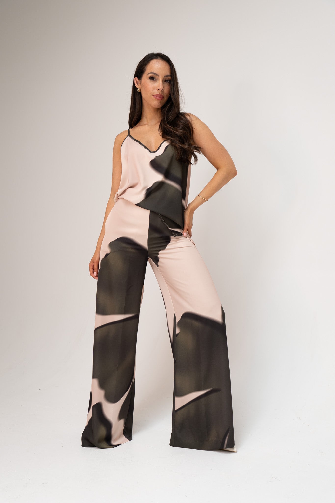 Alana Printed Trousers In Green Mix