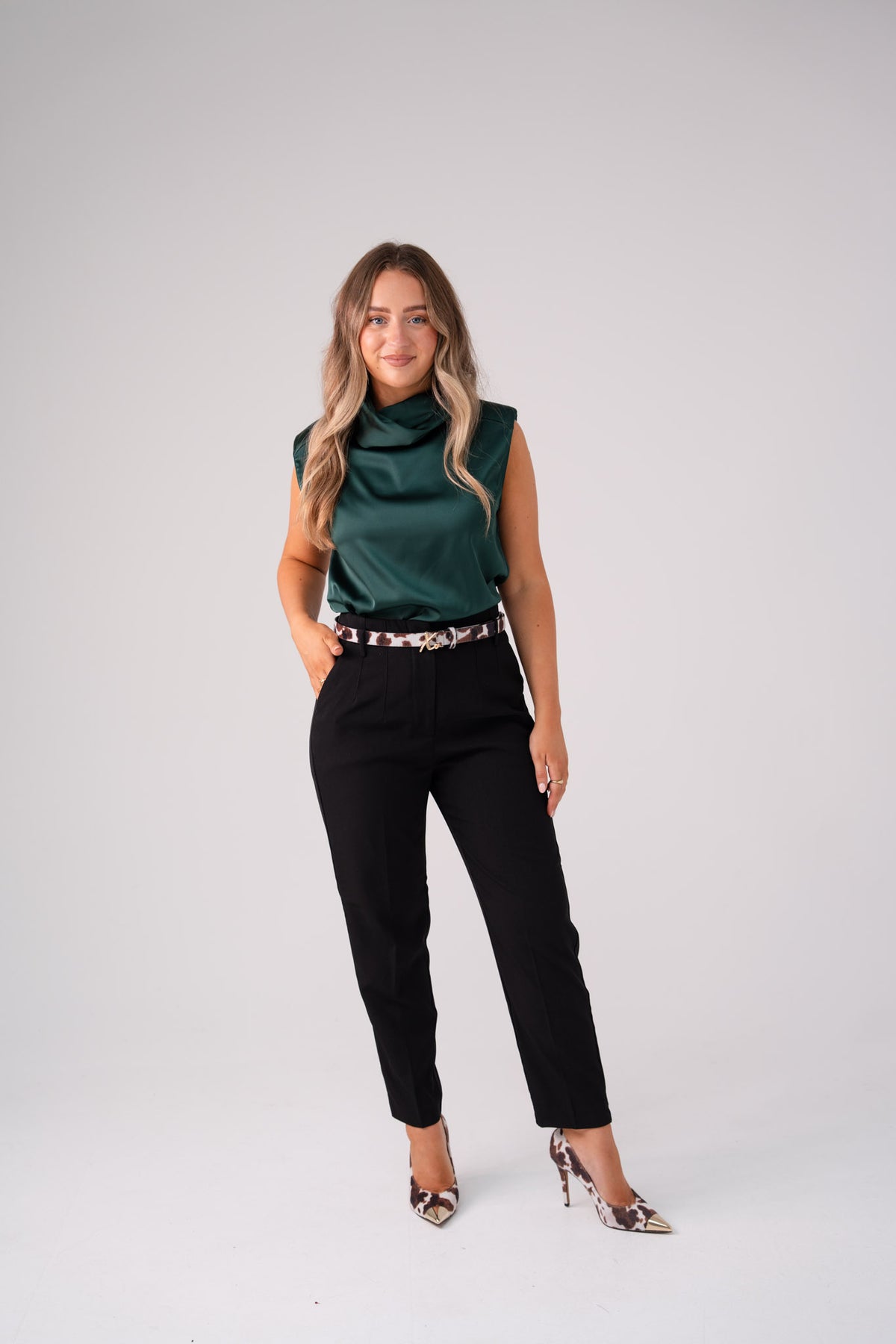 Love Laura Sculpted Trousers In Black
