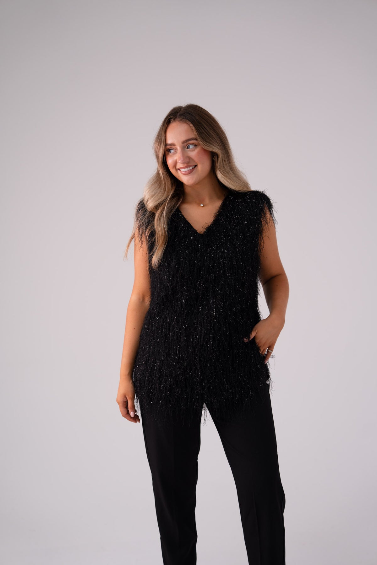 Love Laura Fringed Textured V-Neck Top In Black