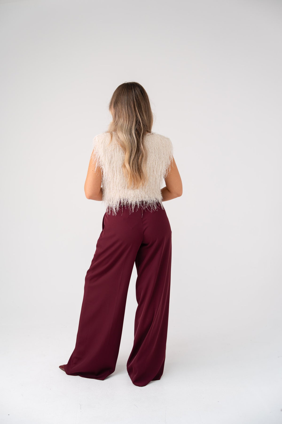 Love Laura Fringed Textured V-Neck Top In Cream