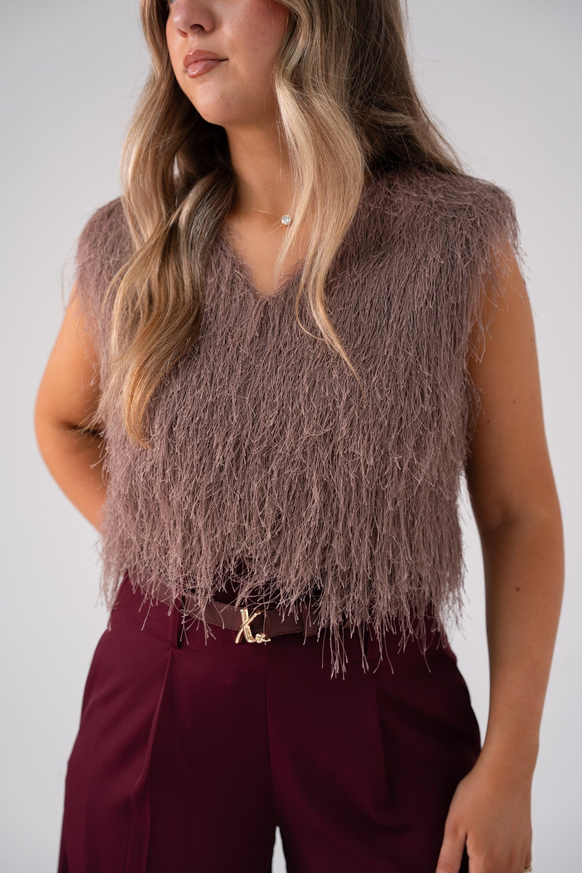 Love Laura Fringed Textured V-Neck Top In Mauve