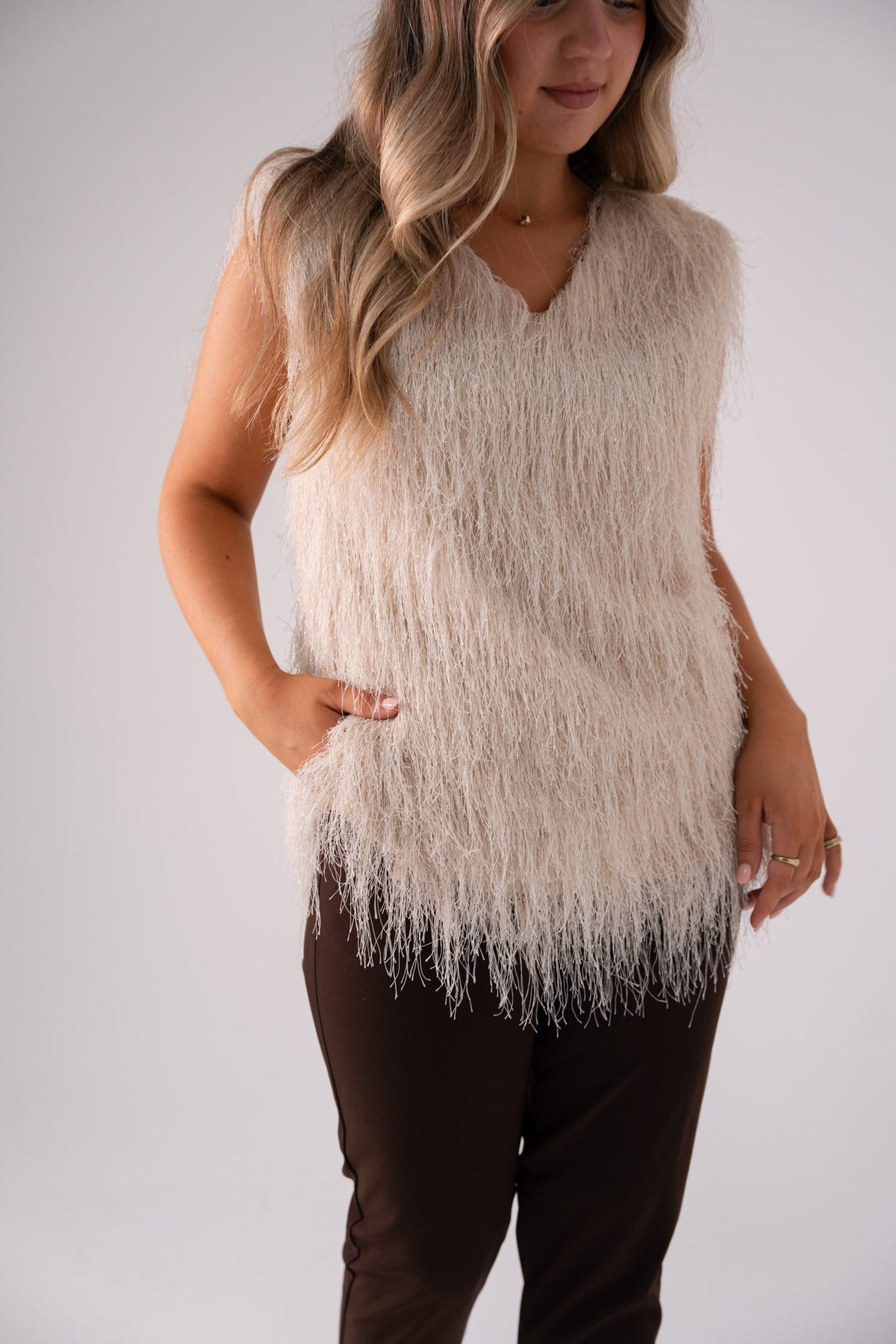 Love Laura Fringed Textured V-Neck Top In Cream