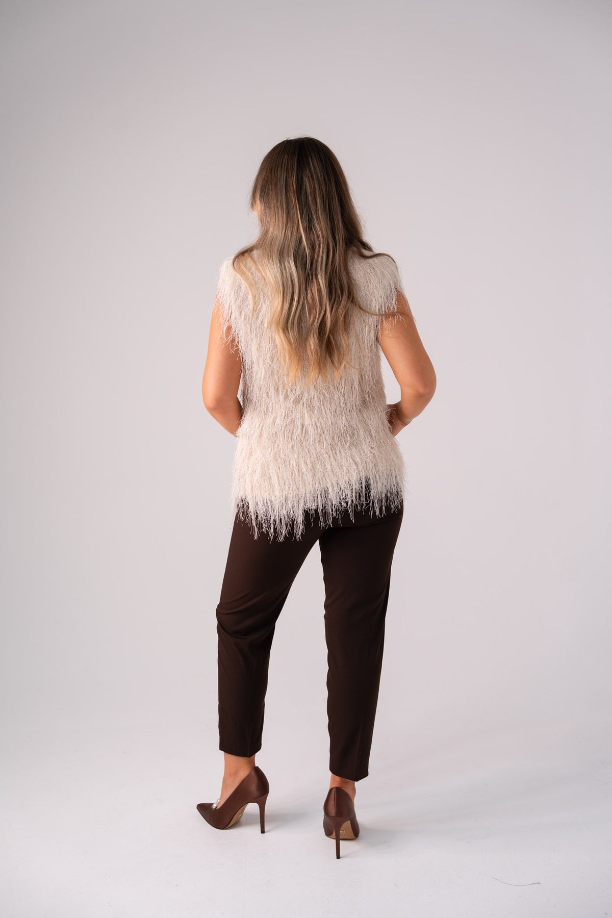 Love Laura Fringed Textured V-Neck Top In Cream