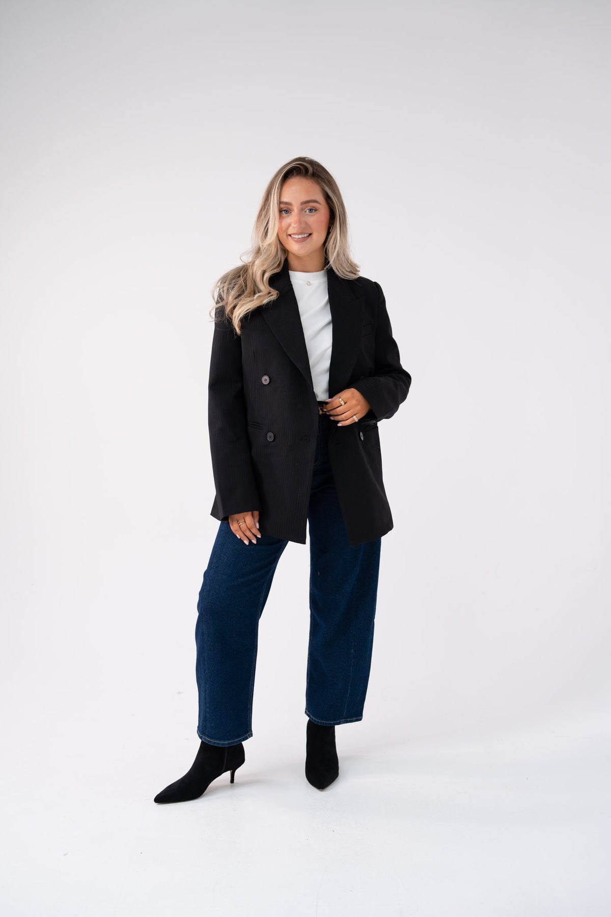 Love Laura Refined Blazer In Black
