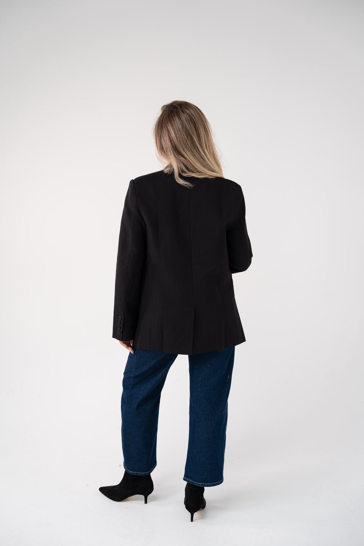 Love Laura Refined Blazer In Black