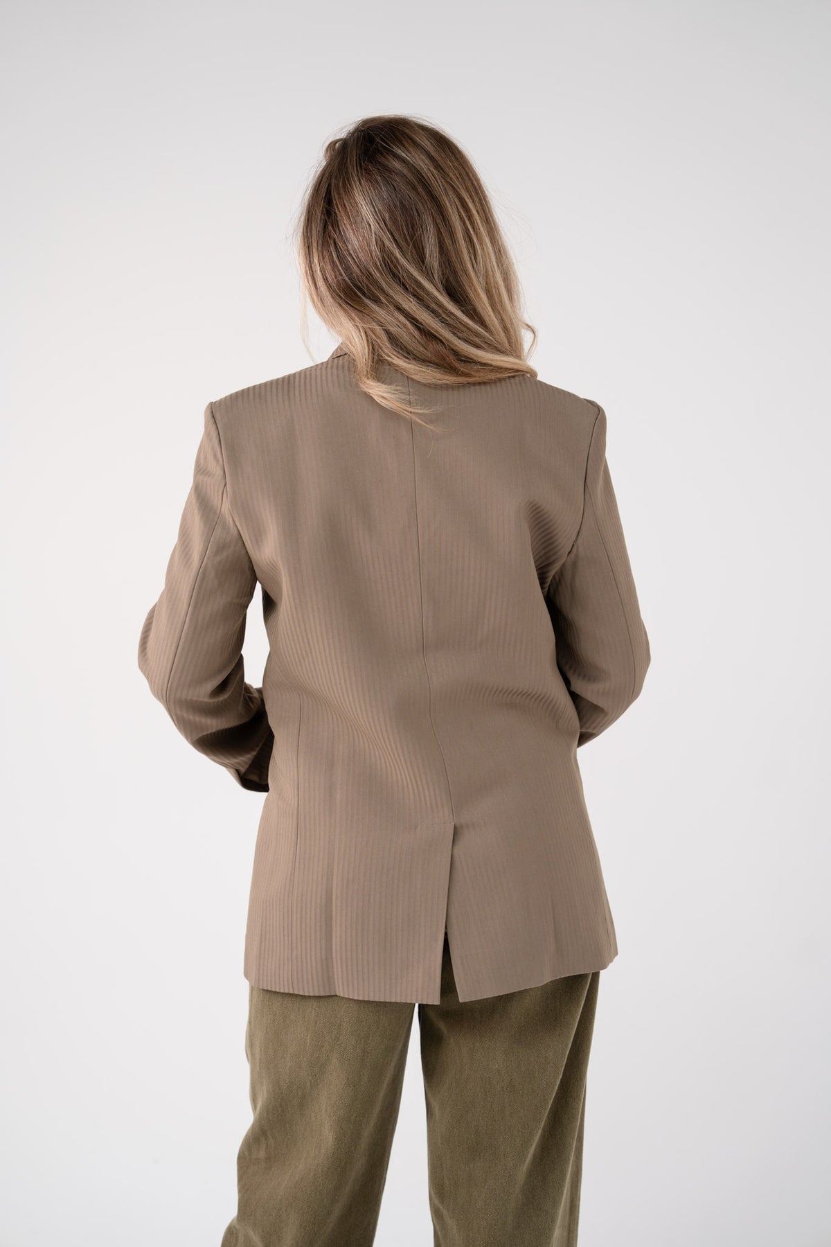 Love Laura Refined Blazer In Taupe