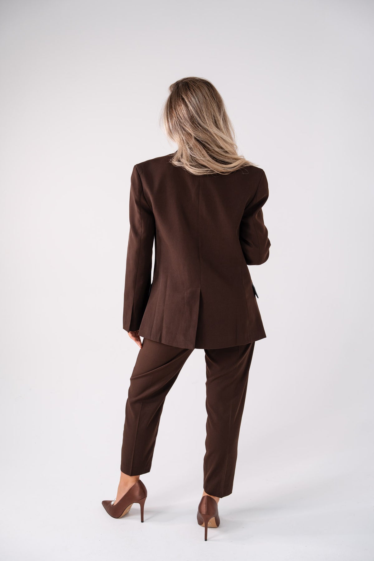 Love Laura Tuxedo Power Blazer In Chocolate