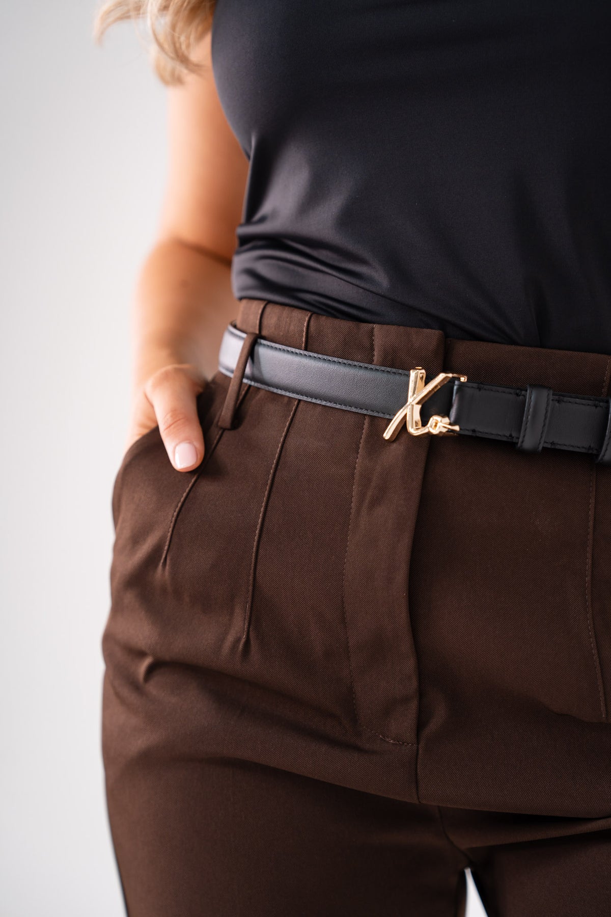 Love Laura Sculpted Trousers In Chocolate