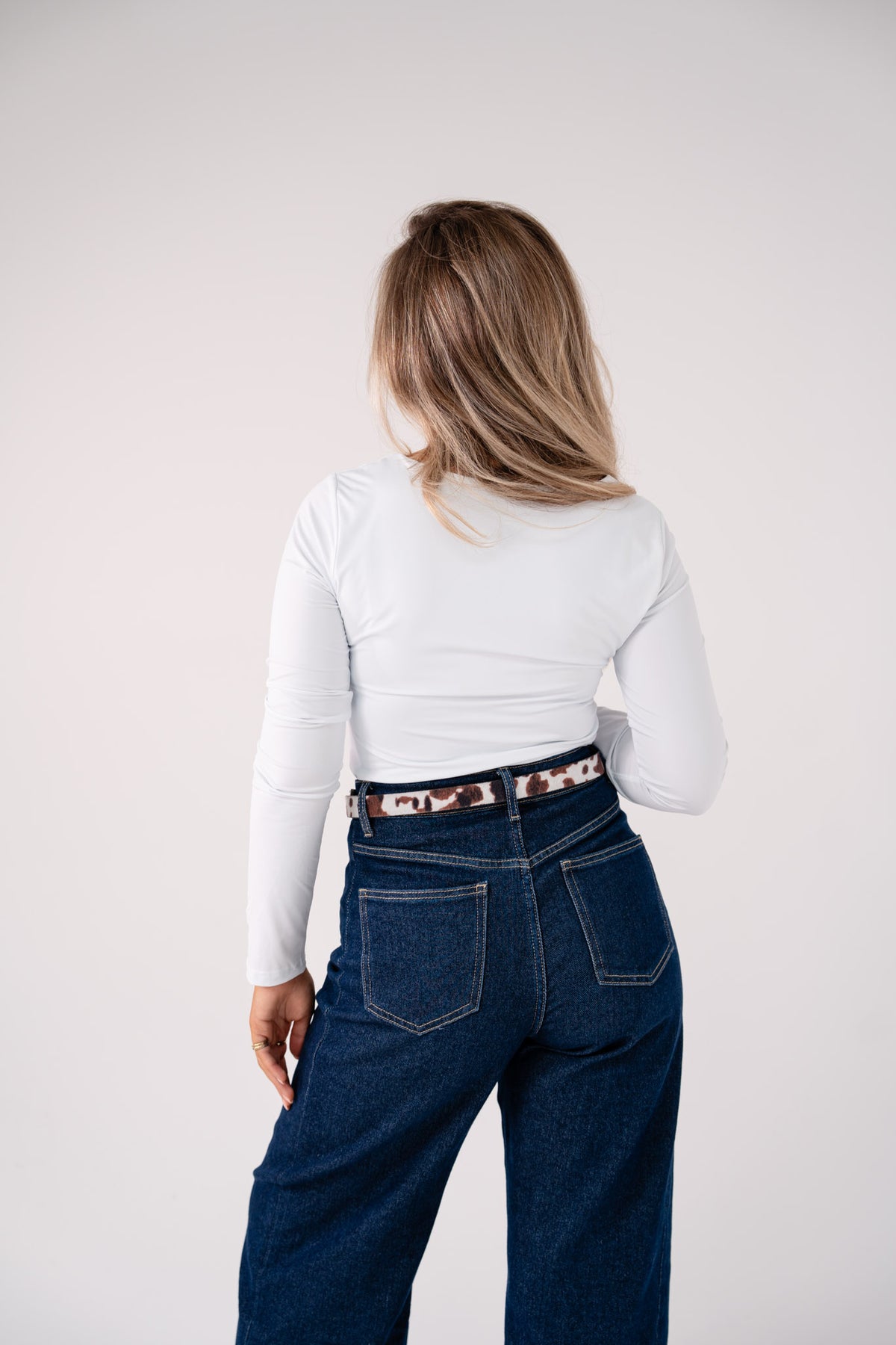 Love Laura Long Sleeve Scoop Top In White