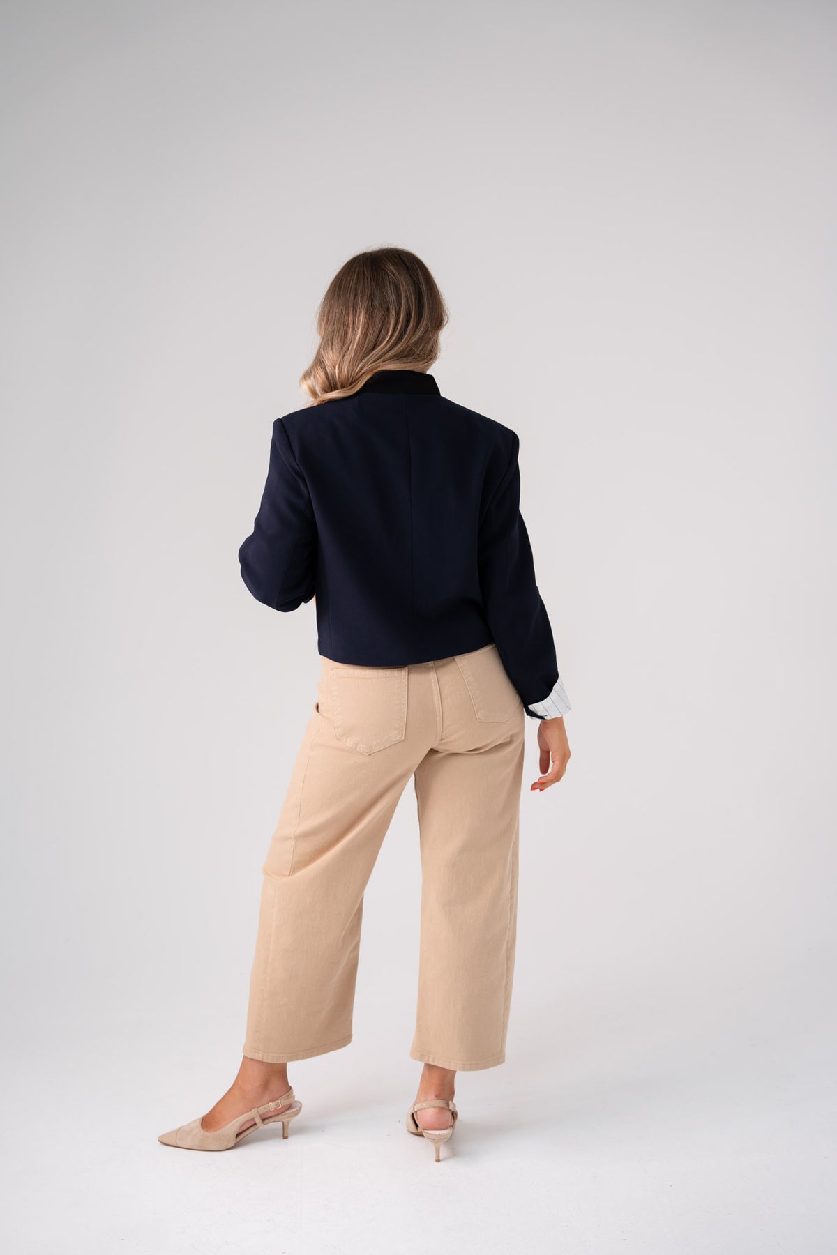 Kiera Crop Blazer In Navy
