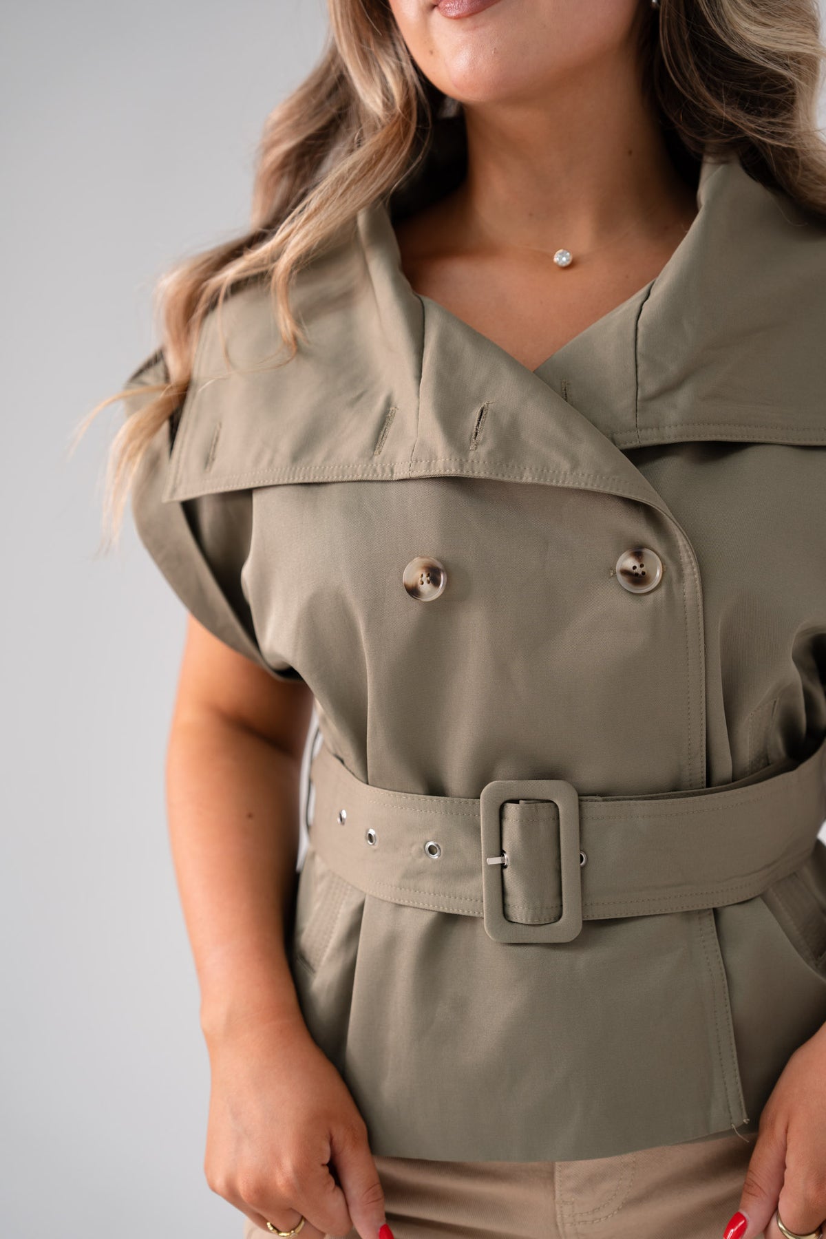 Elsa Sleeveless Trench Jacket In Olive