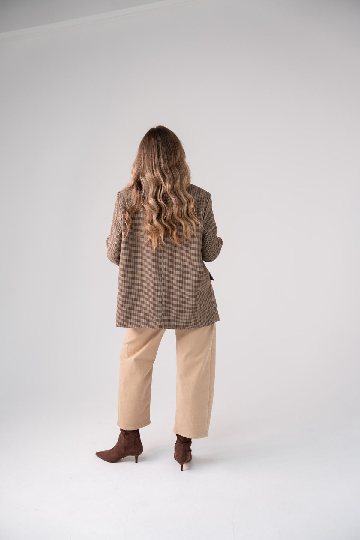 Kiera Fine Check Blazer In Brown