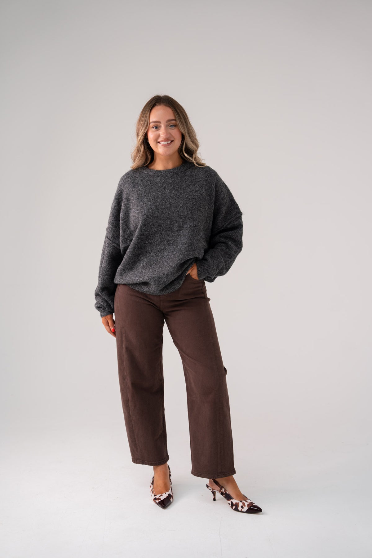 Kiera Round Neck Jumper In Grey