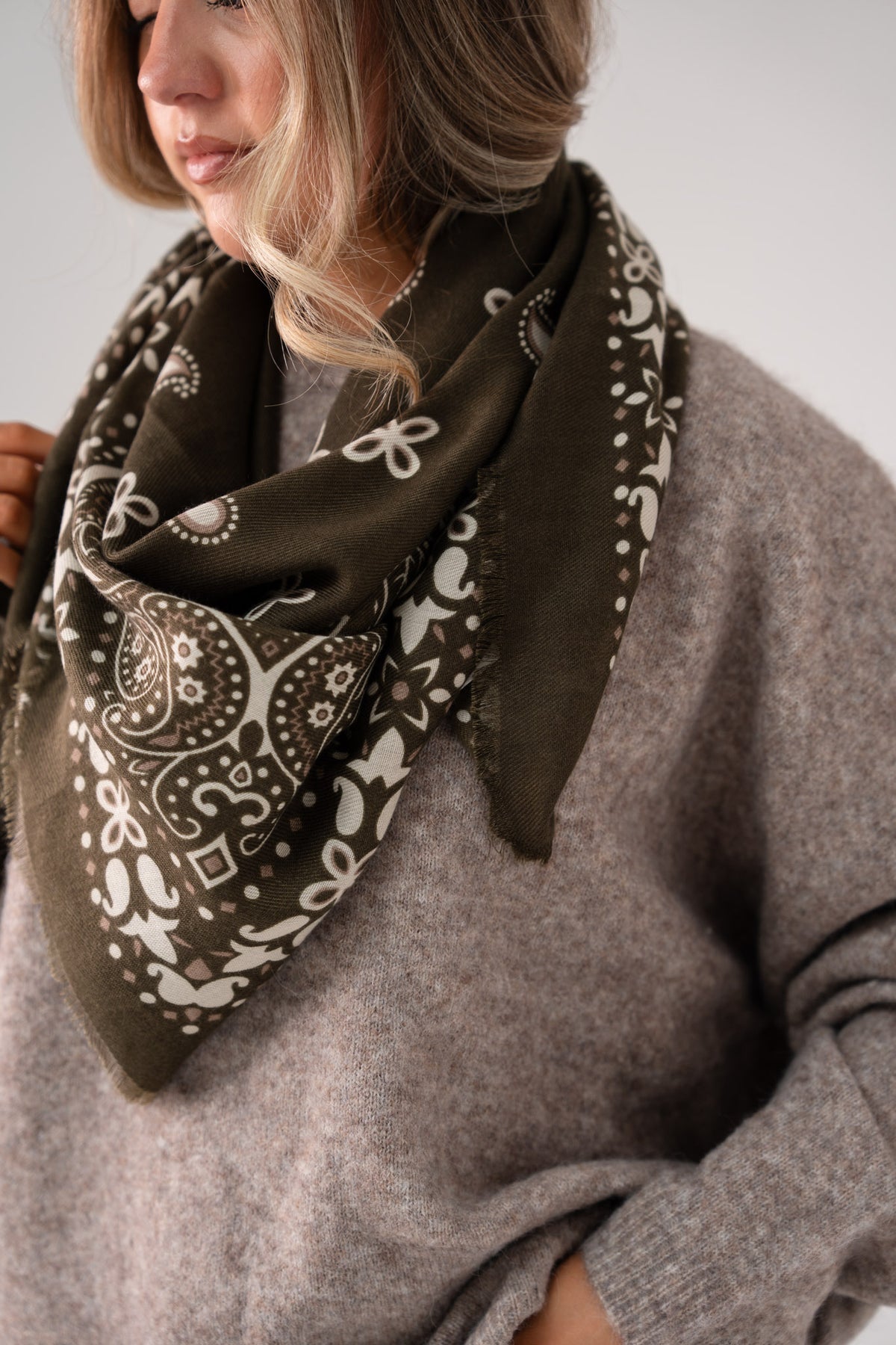 Kendra Printed Scarf In Khaki