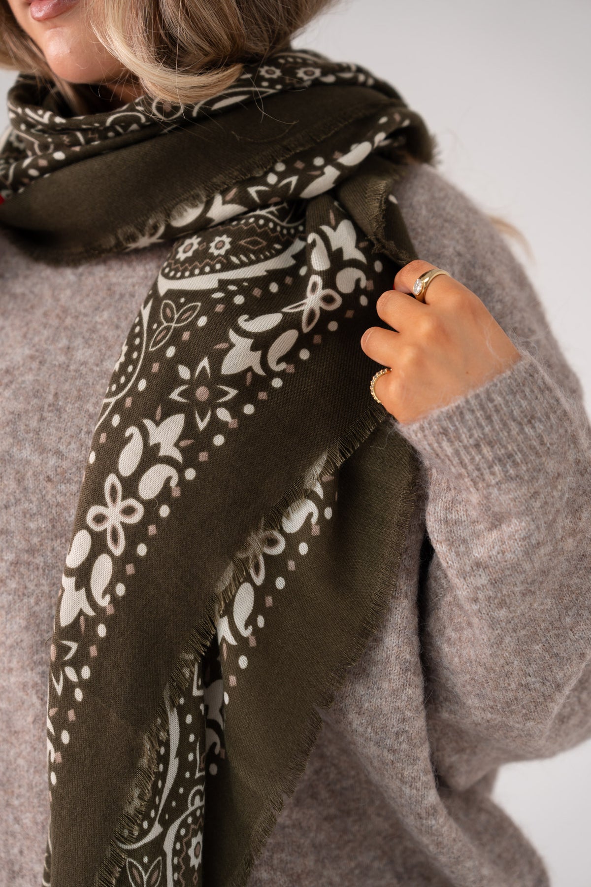 Kendra Printed Scarf In Khaki