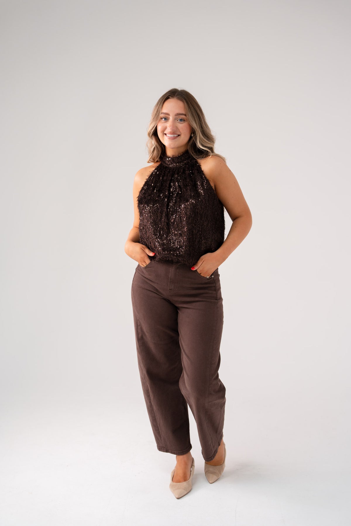 Love Laura Carrot Barrell Jeans In Chocolate