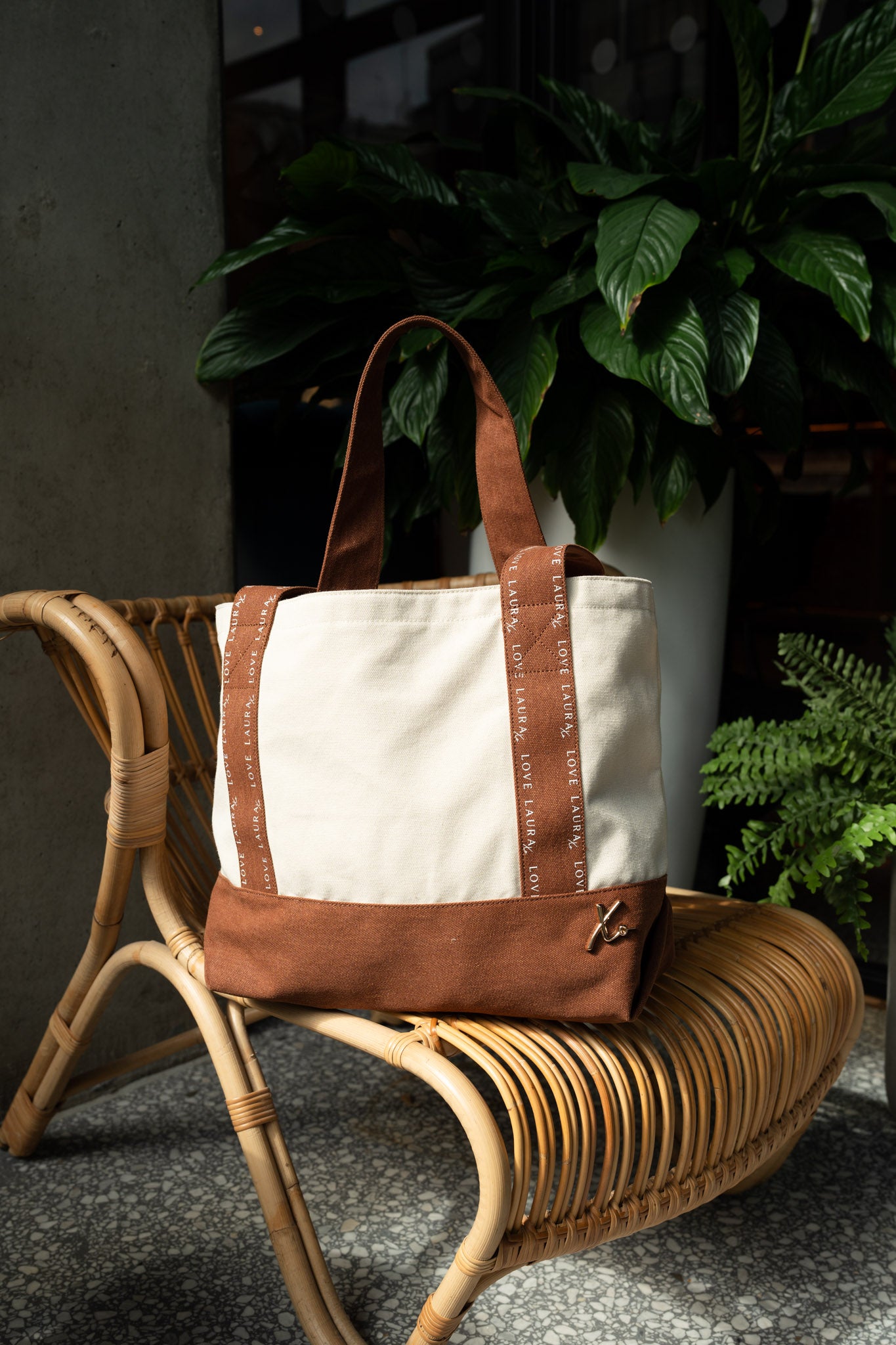 Love Laura Tote Bag In Tan