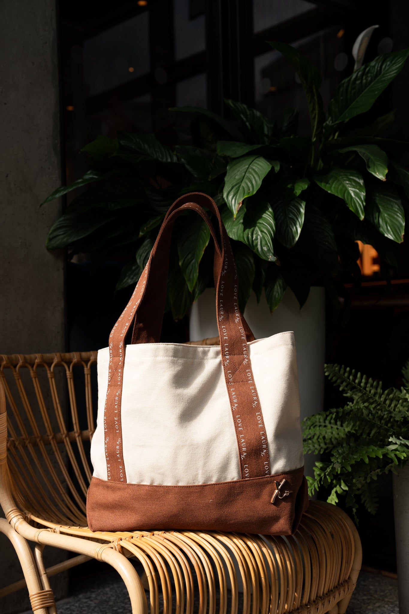 Love Laura Tote Bag In Tan