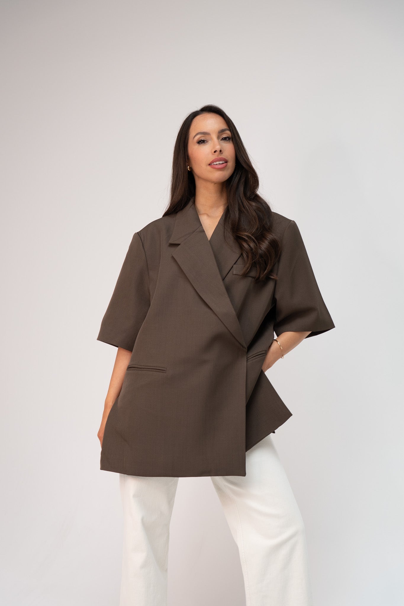 Paige Short Sleeve Blazer In Chocolate