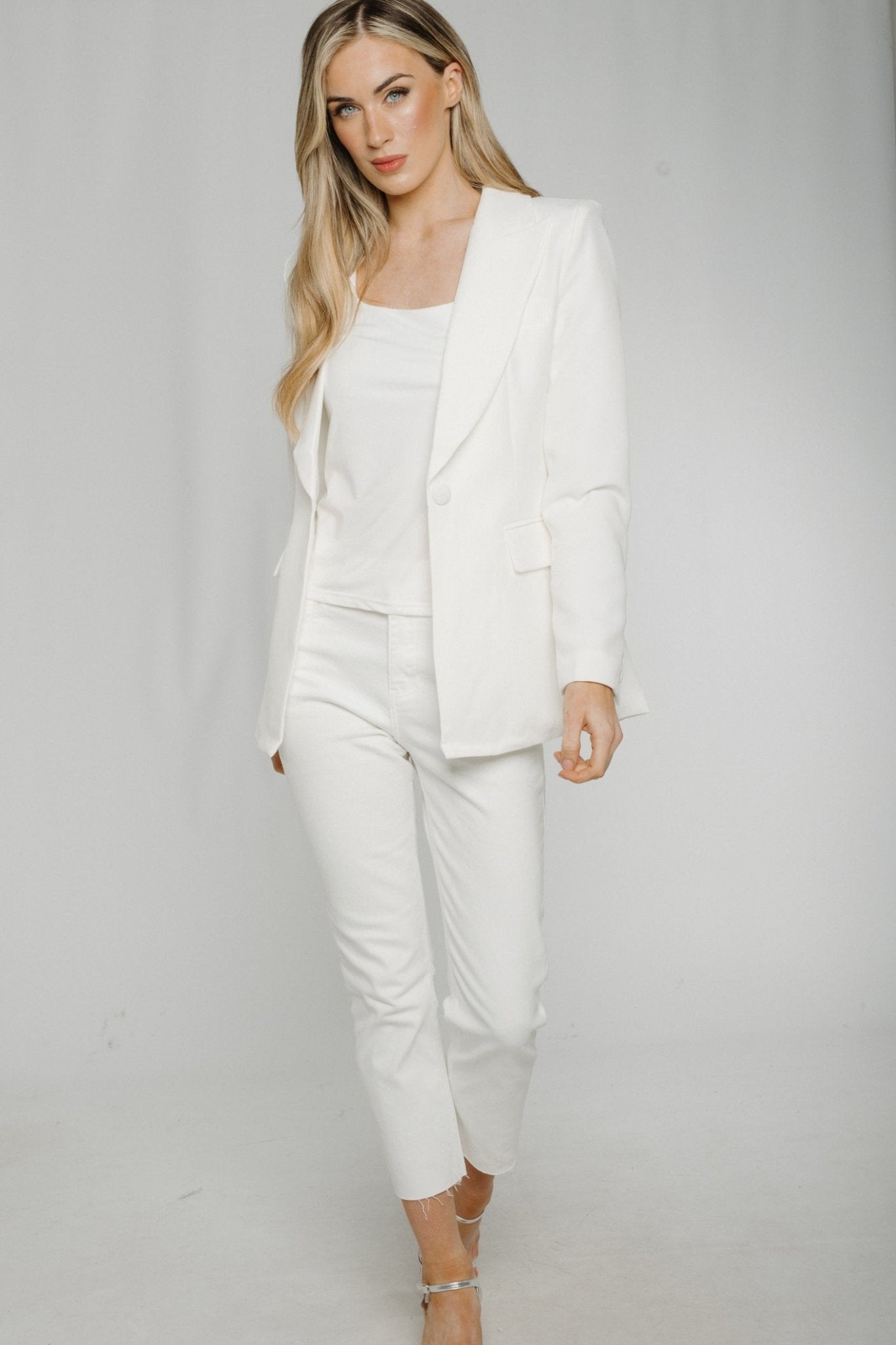 Arabella Blazer In White - The Walk in Wardrobe