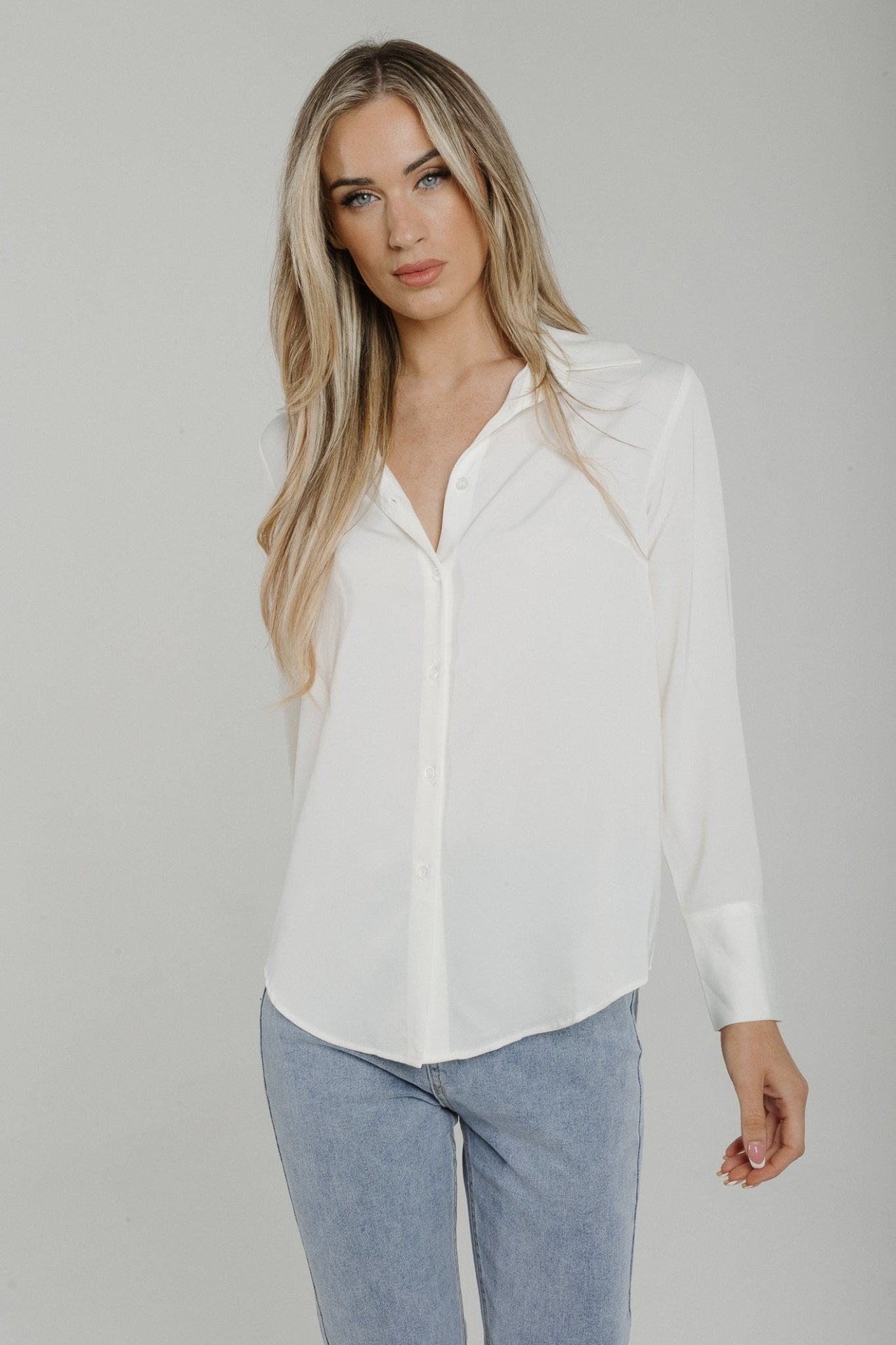 Arabella Long Sleeve Shirt In White - The Walk in Wardrobe