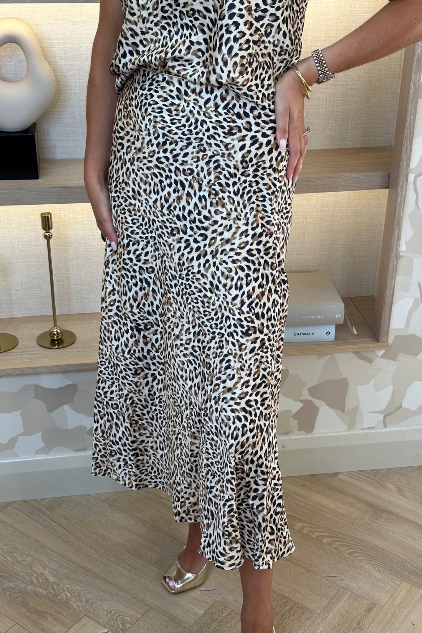 Becca Slip Midi Skirt In Leopard Print - The Walk in Wardrobe