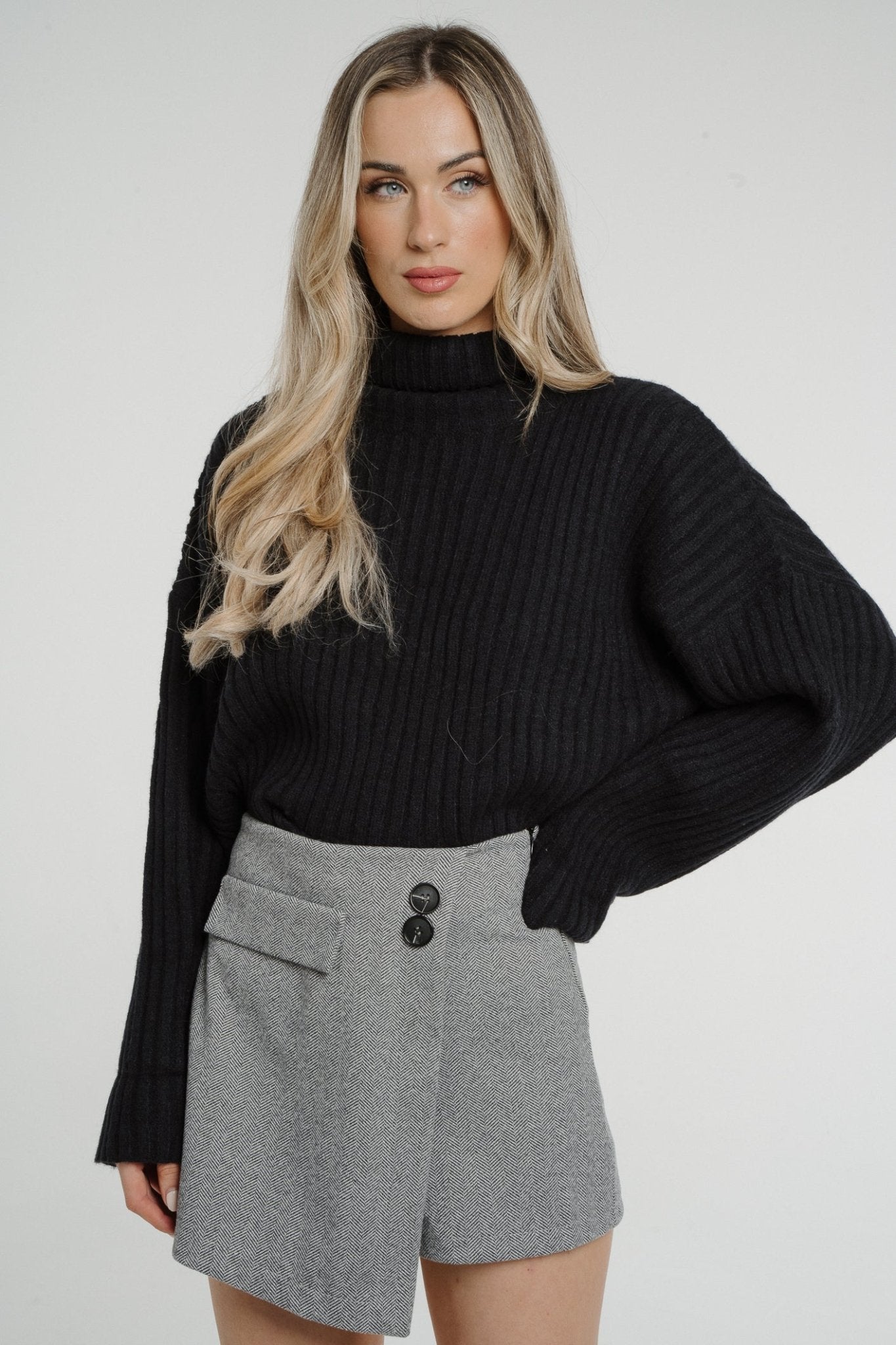 Caitlyn Wrap Style Skort In Grey - The Walk in Wardrobe
