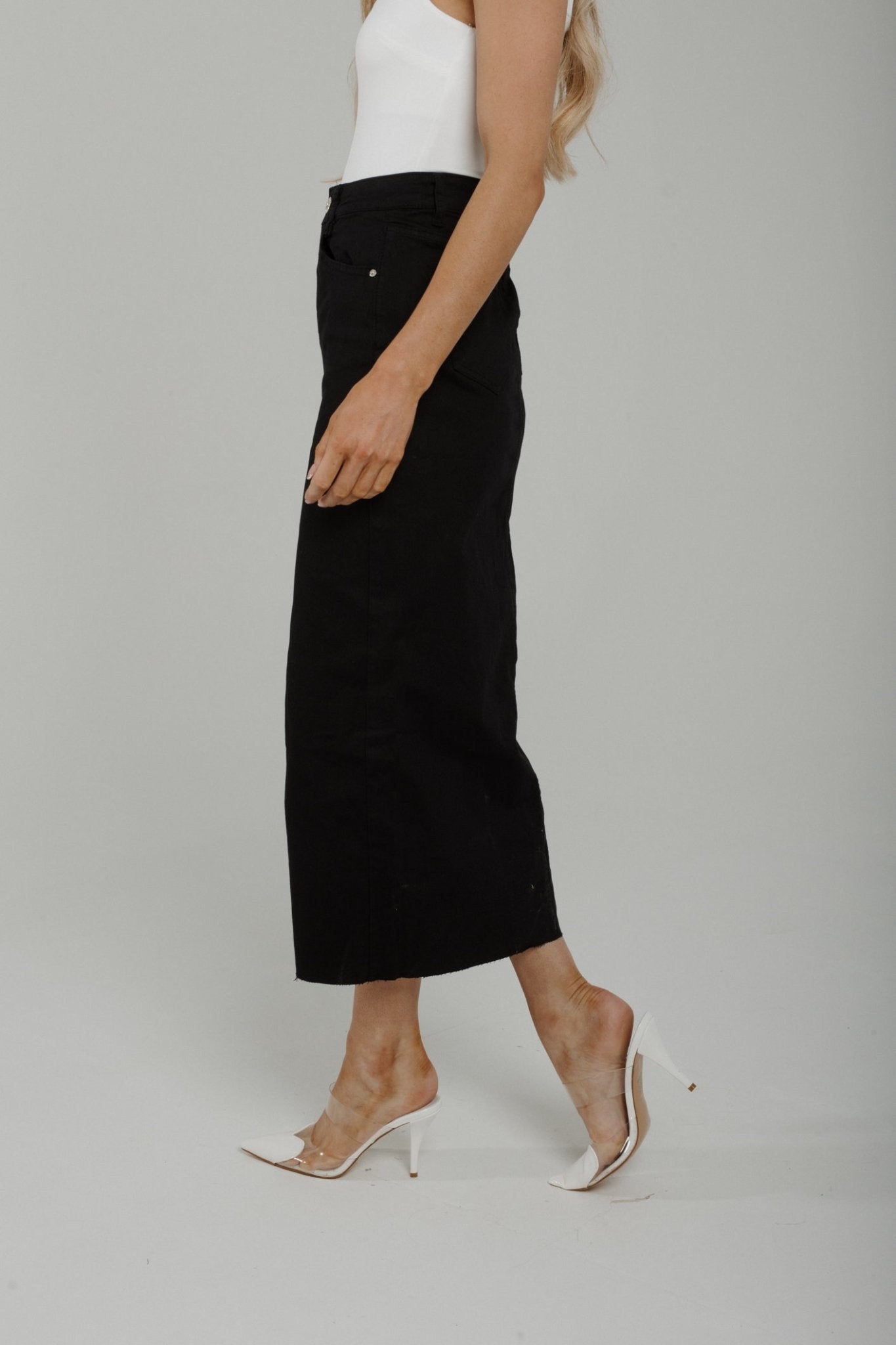 Casey Denim Maxi Skirt In Black - The Walk in Wardrobe