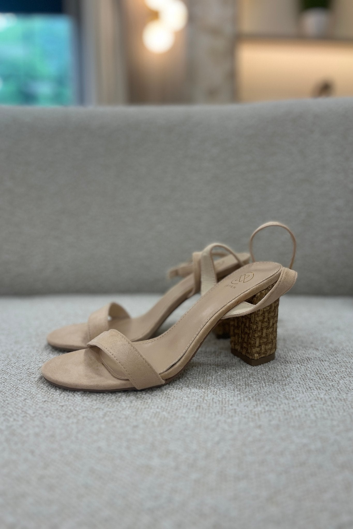 Cathy Block Heel Sandal In Neutral - The Walk in Wardrobe