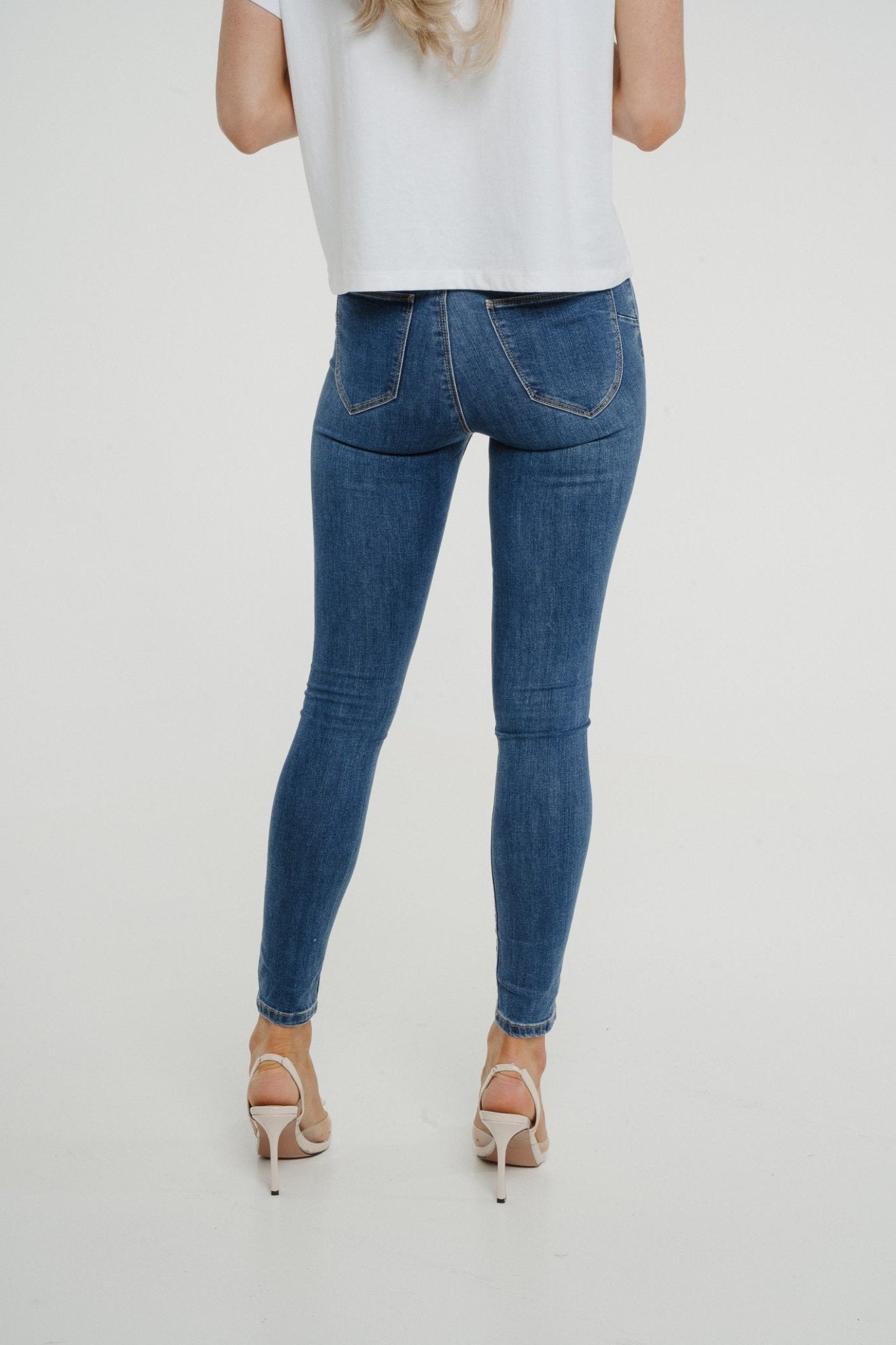 Cindy Bum Lift Jeans In Mid Wash - The Walk in Wardrobe