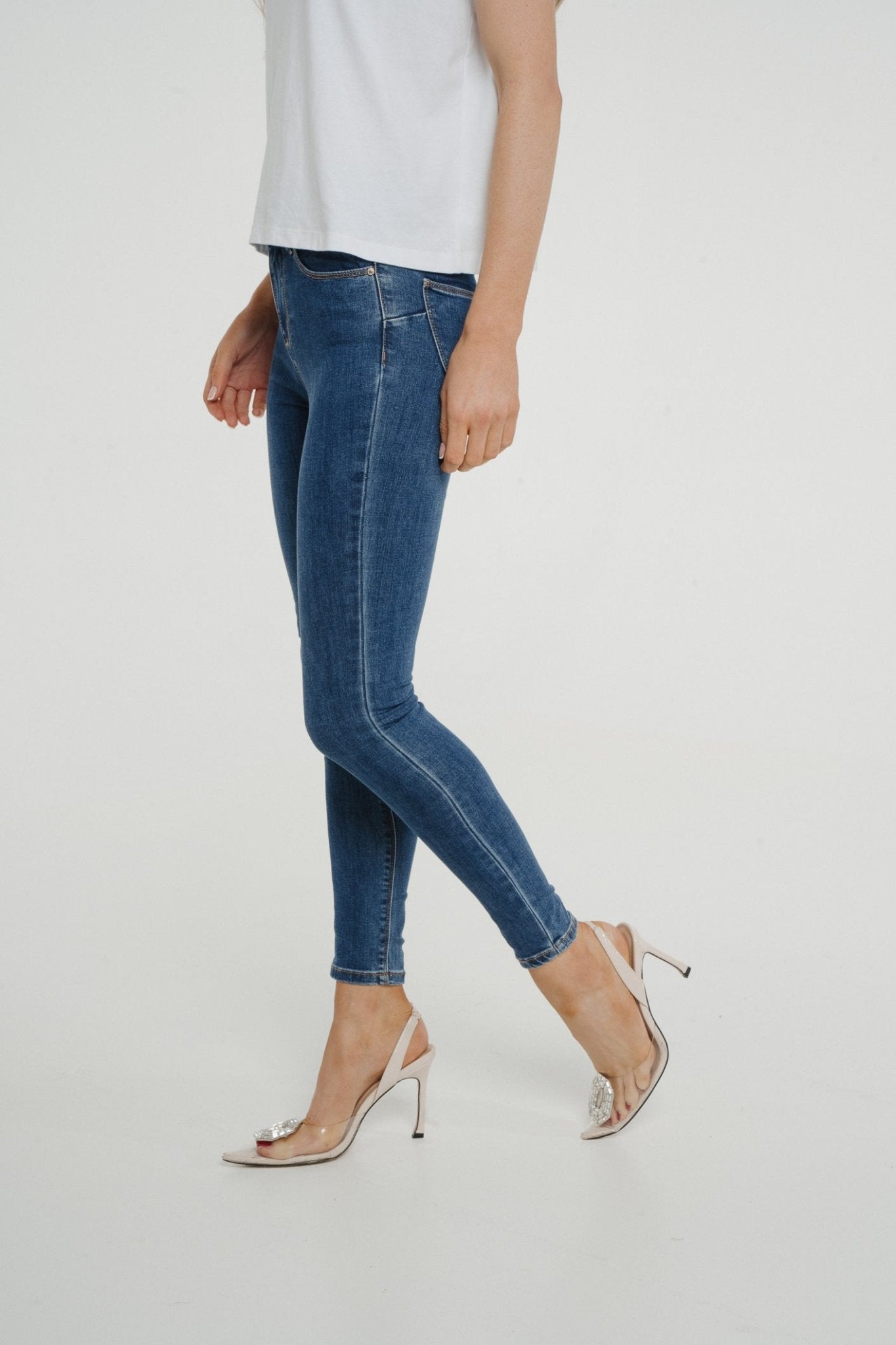 Cindy Bum Lift Jeans In Mid Wash - The Walk in Wardrobe