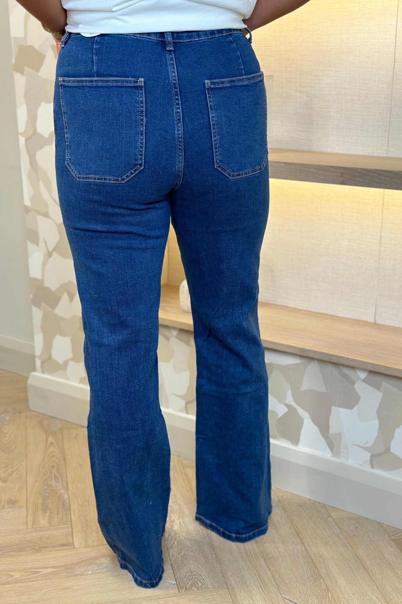 Cindy Curve Flared Jeans In Mid Wash - The Walk in Wardrobe