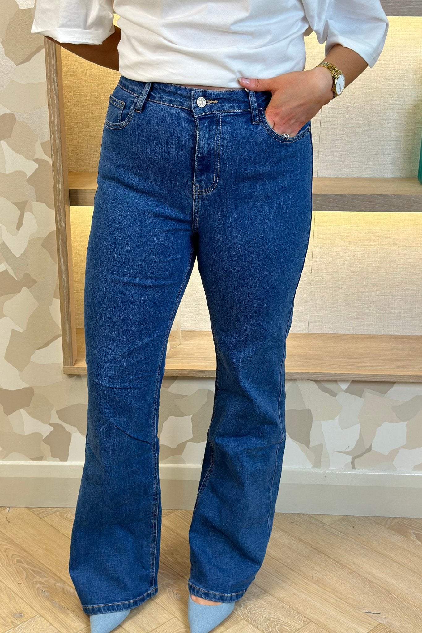 Cindy Curve Flared Jeans In Mid Wash - The Walk in Wardrobe