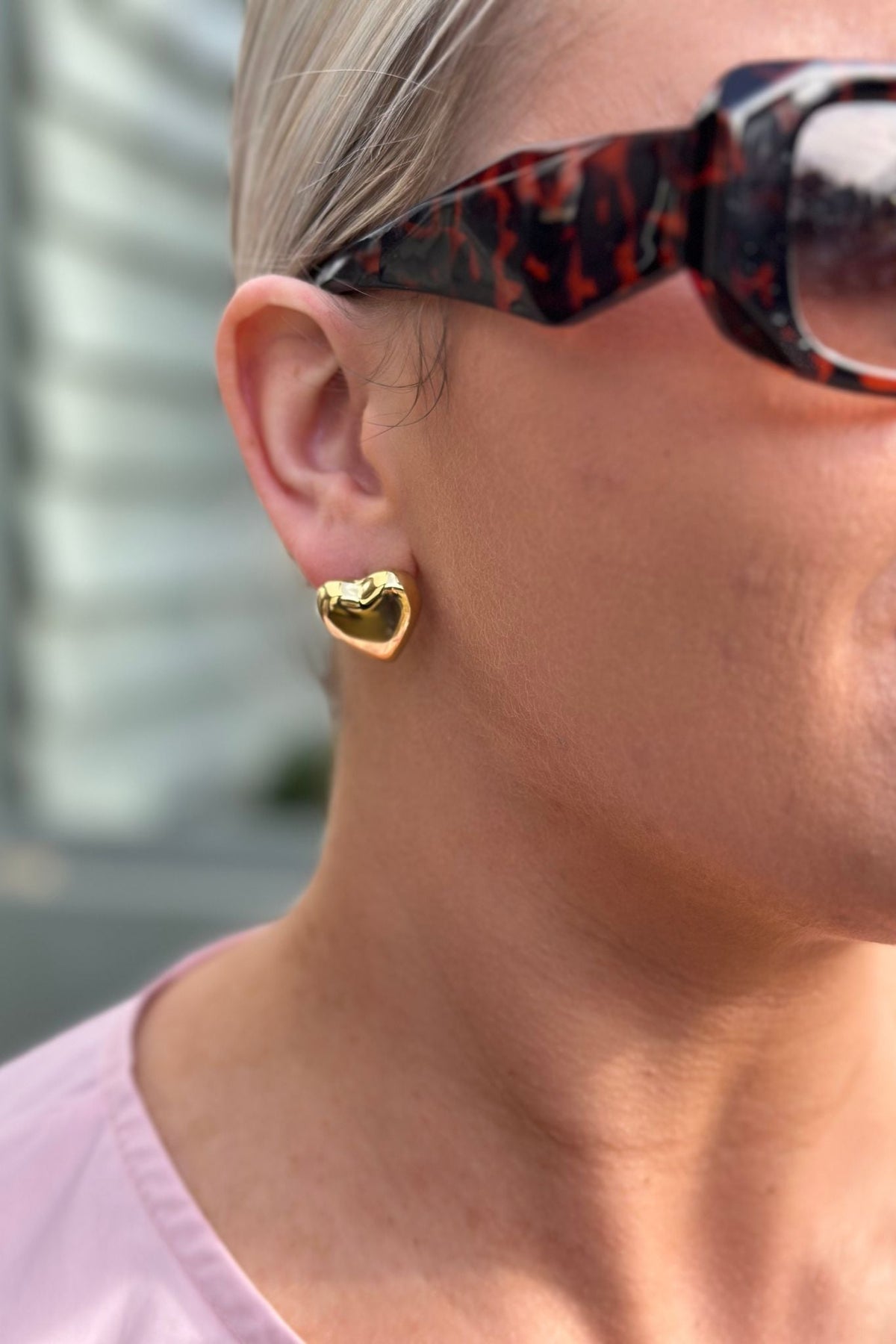 Erin Heart Earrings In Gold - The Walk in Wardrobe