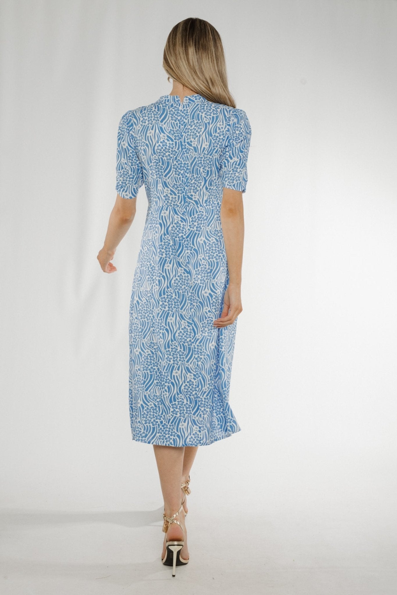 Frankie Keyhole Neck Dress In Blue Print - The Walk in Wardrobe