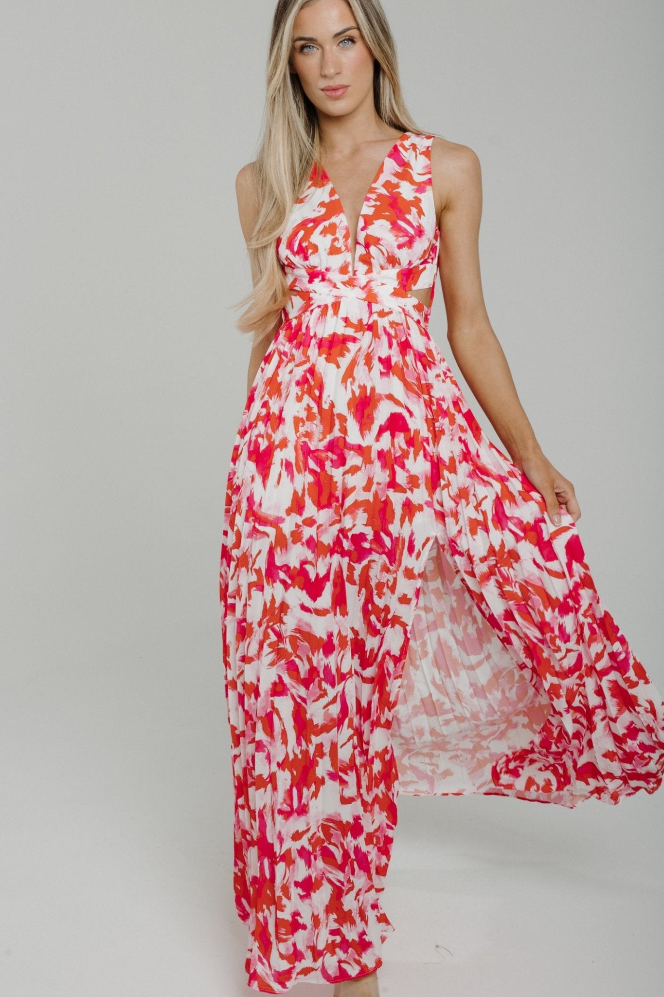Holly V-Neck Maxi Dress In Pink Floral - The Walk in Wardrobe