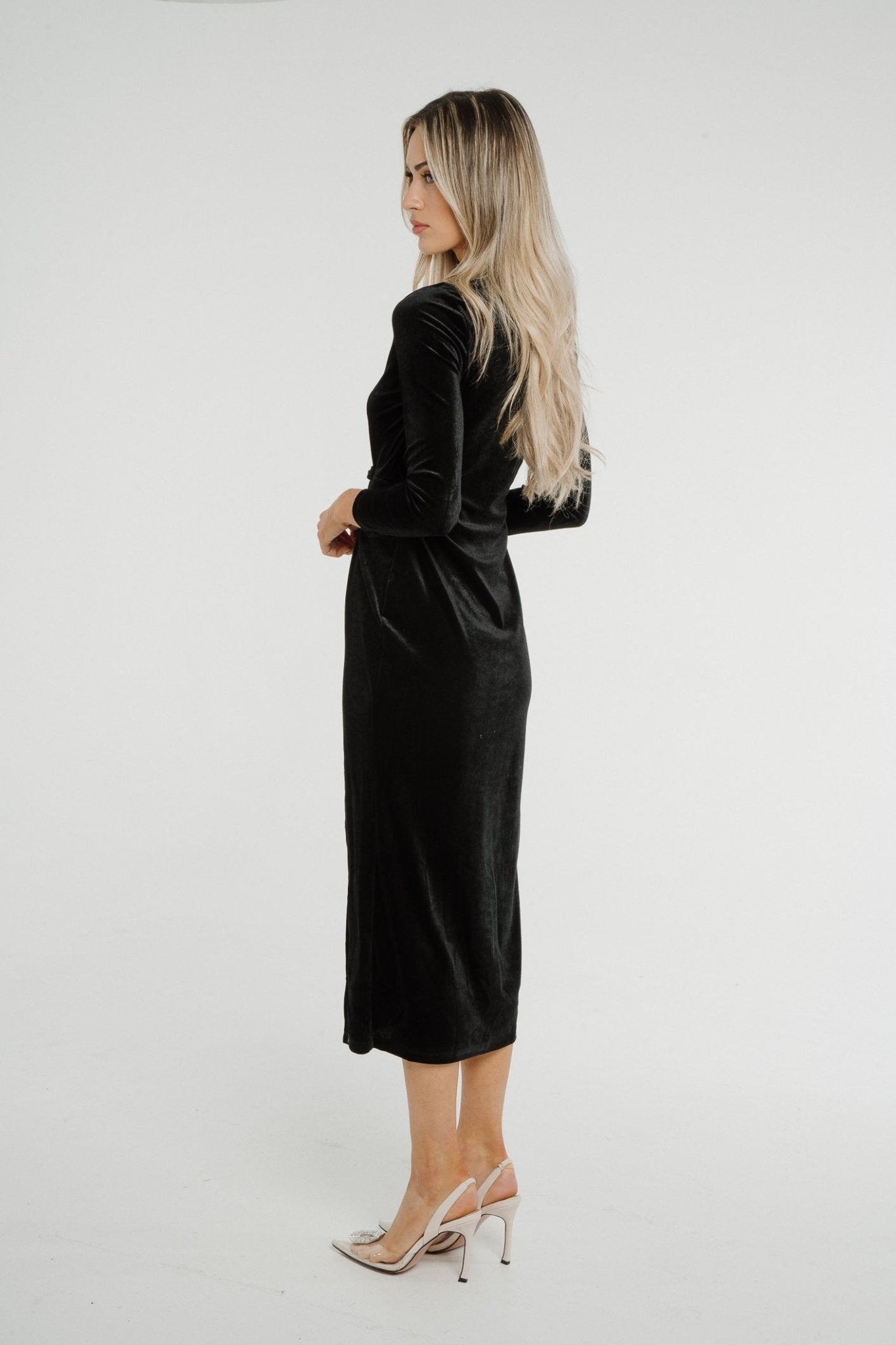 Holly Velvet Midi Dress In Black - The Walk in Wardrobe