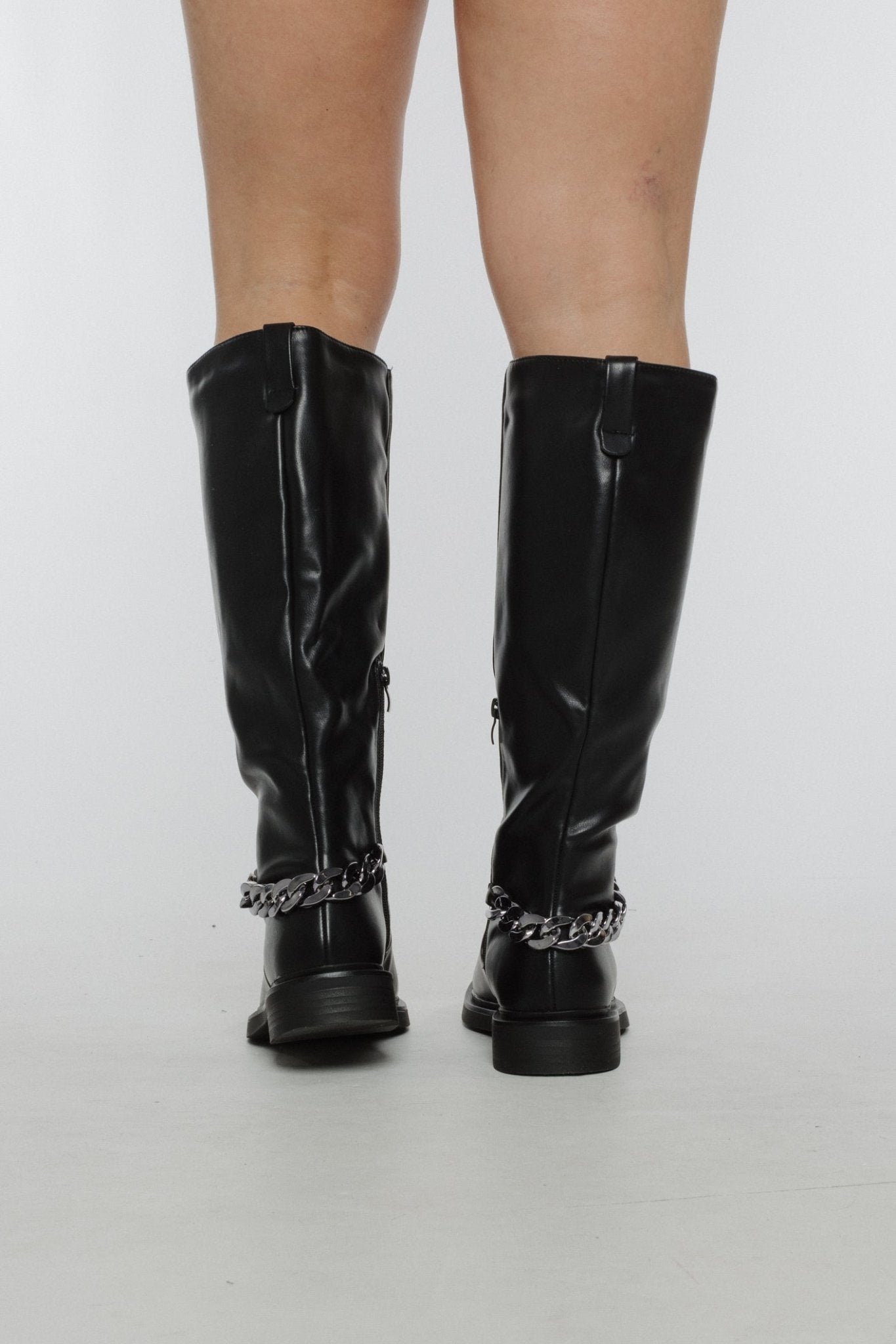 Izzy Chain Boot In Black - The Walk in Wardrobe
