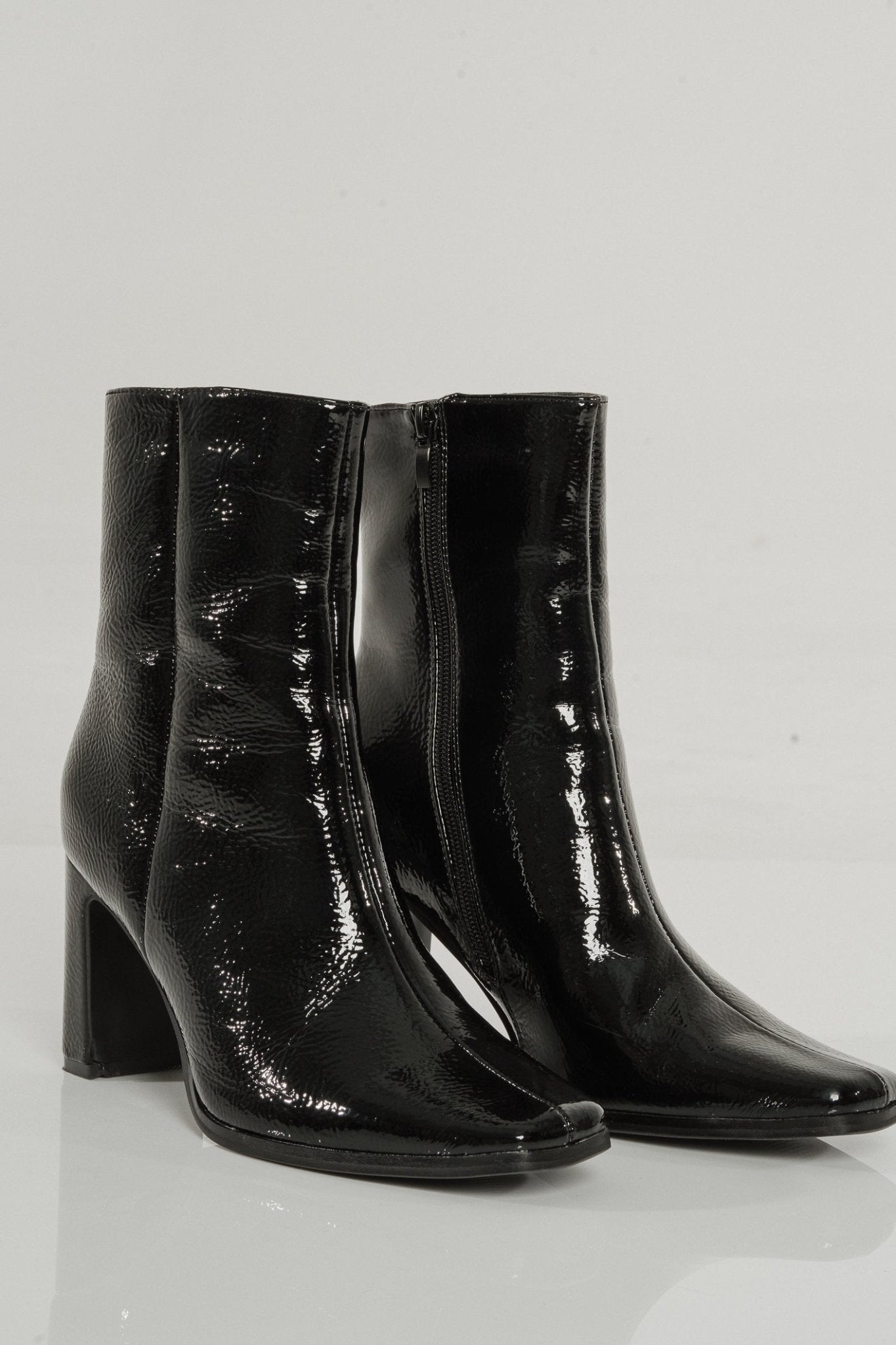 Izzy Patent Boot In Black - The Walk in Wardrobe