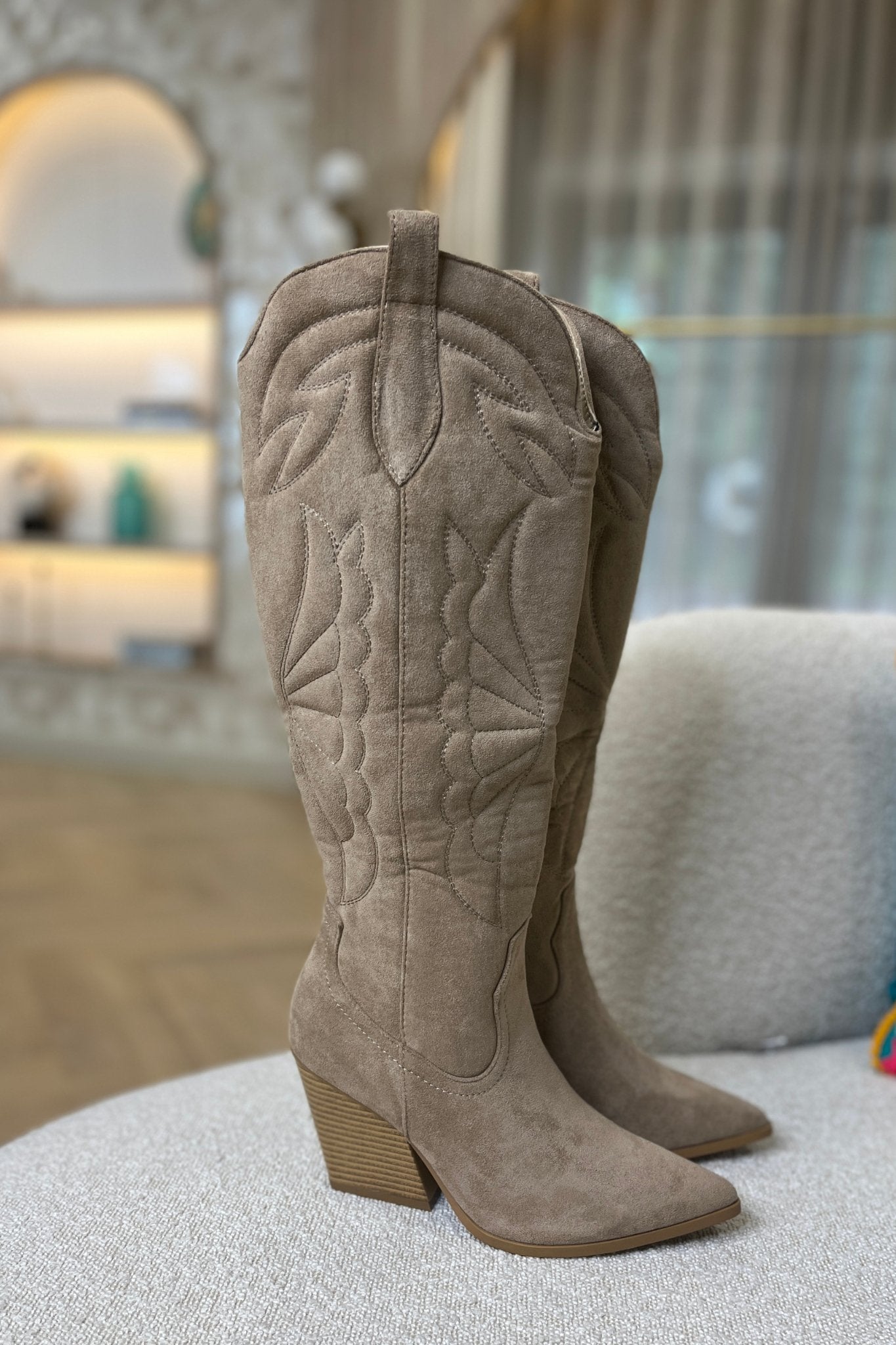 Izzy Quilted Western Boot In Neutral - The Walk in Wardrobe