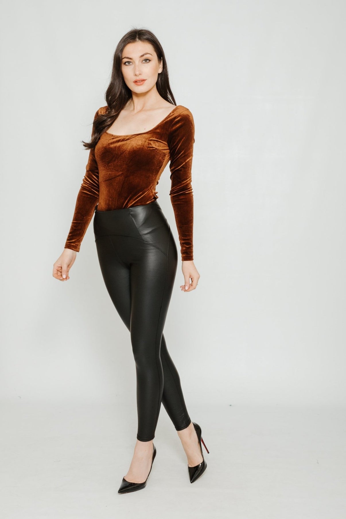 Kate Velvet Bodysuit In Chocolate – The Walk in Wardrobe