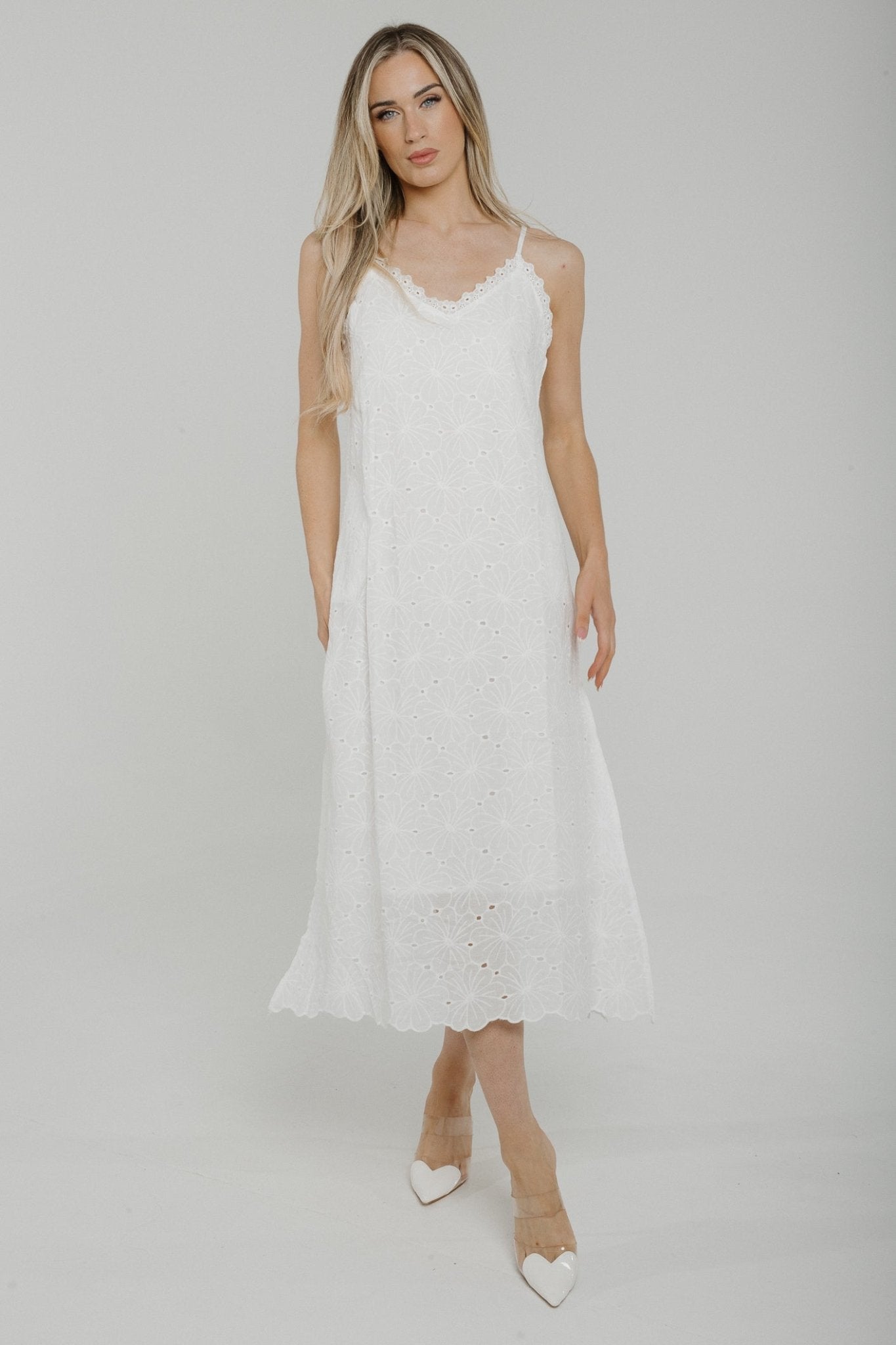 Kendra Broderie Anglaise Dress In White - The Walk in Wardrobe