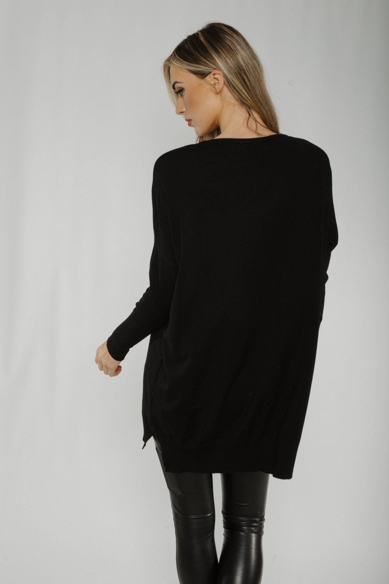 Kendra Longline Fine Knit Jumper In Black - The Walk in Wardrobe