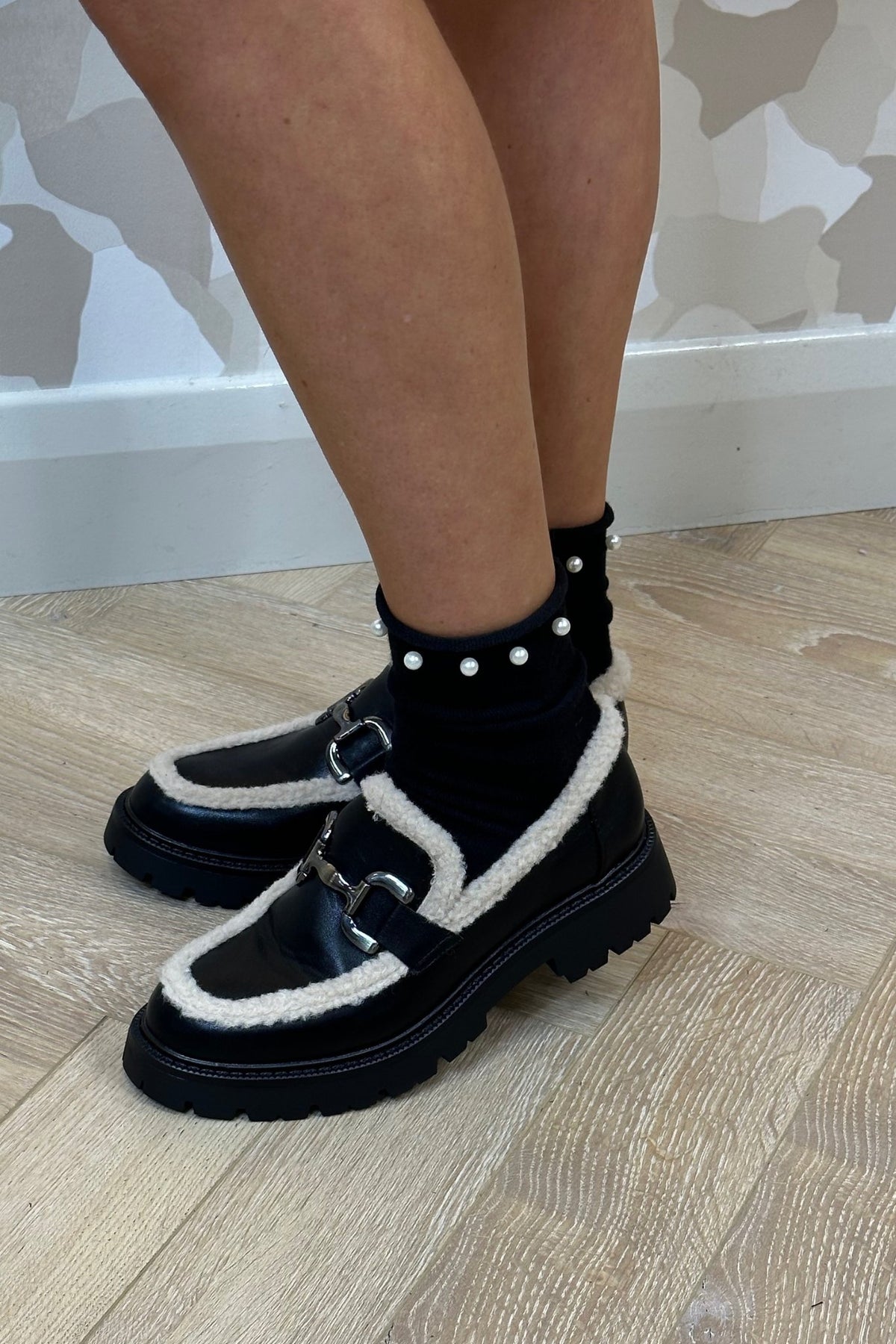 Natalie Pearl Detail Socks In Black - The Walk in Wardrobe