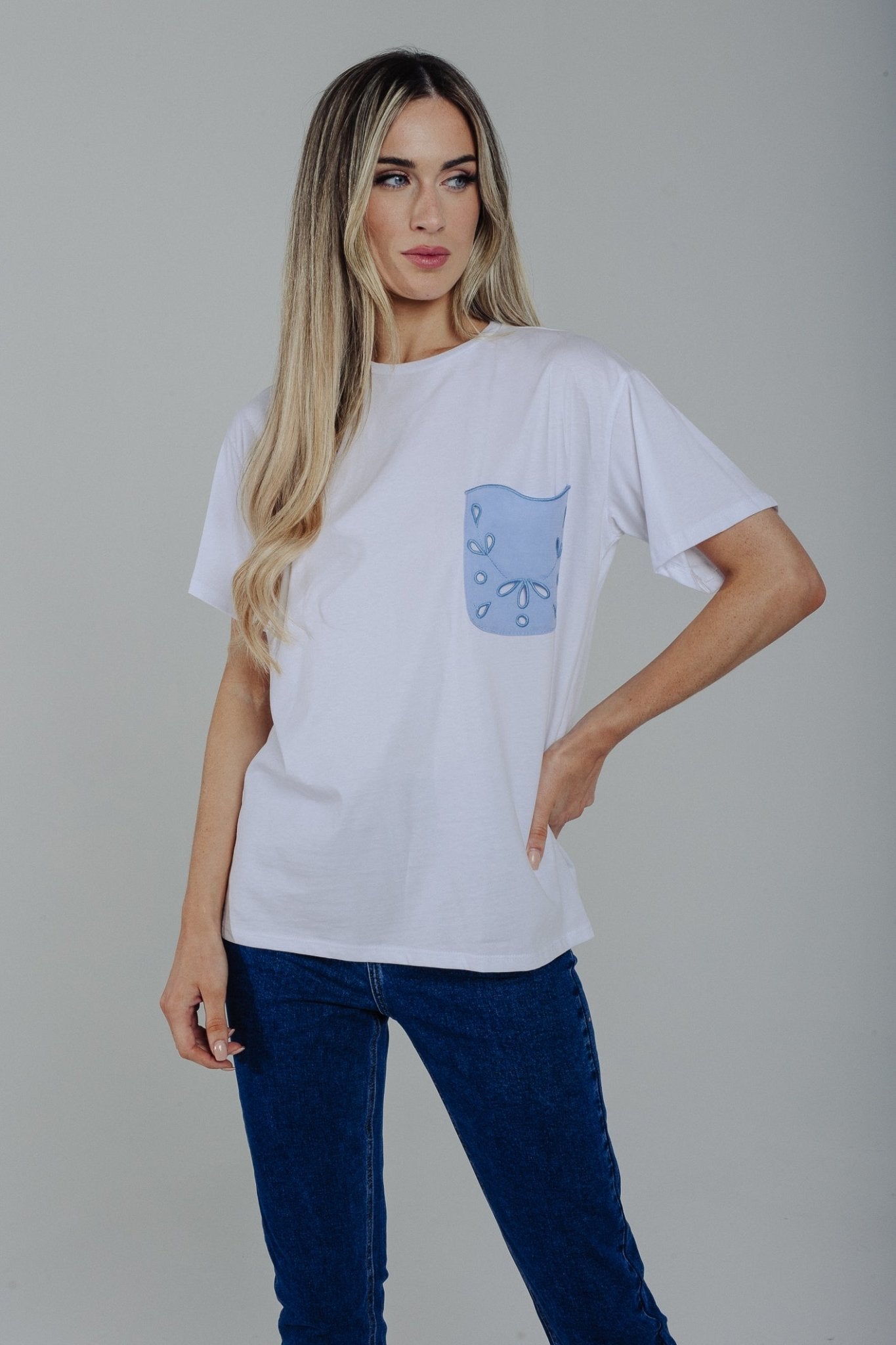 Pia Blue Pocket T-Shirt In White - The Walk in Wardrobe