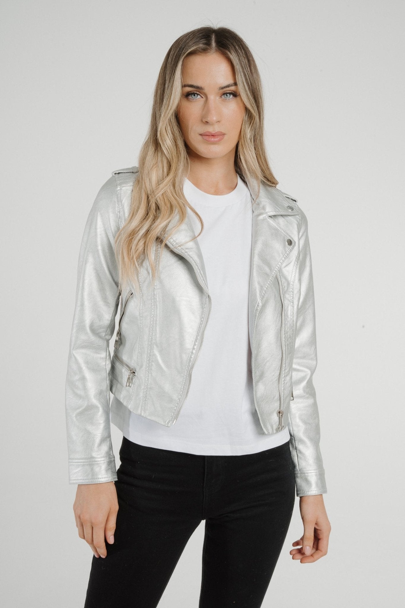 Samantha Metallic Leather Jacket In Silver - The Walk in Wardrobe