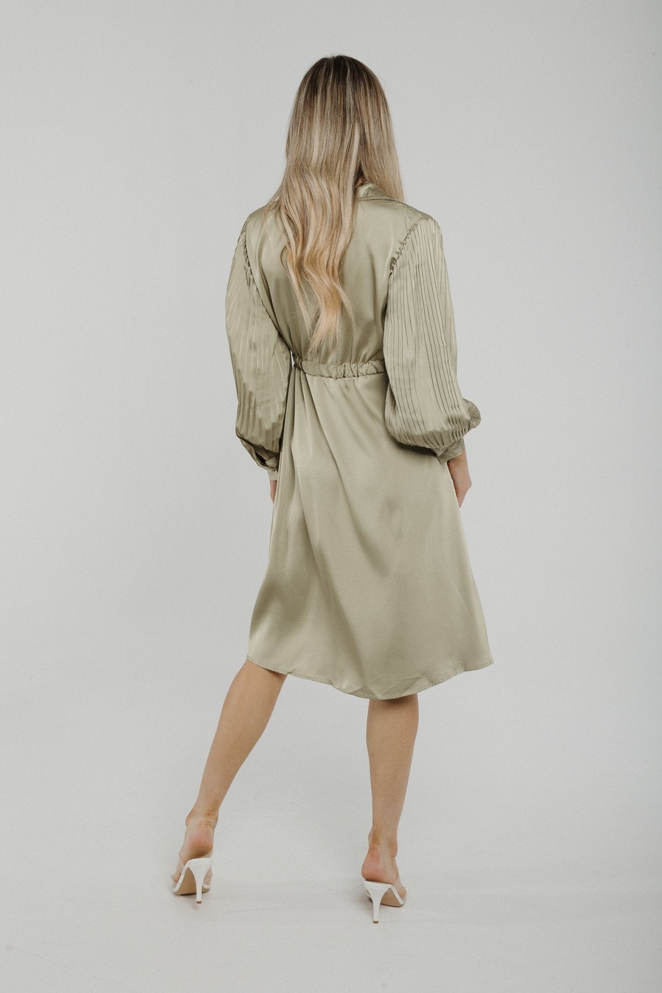 Una Pleated Sleeve Dress In Pistachio - The Walk in Wardrobe